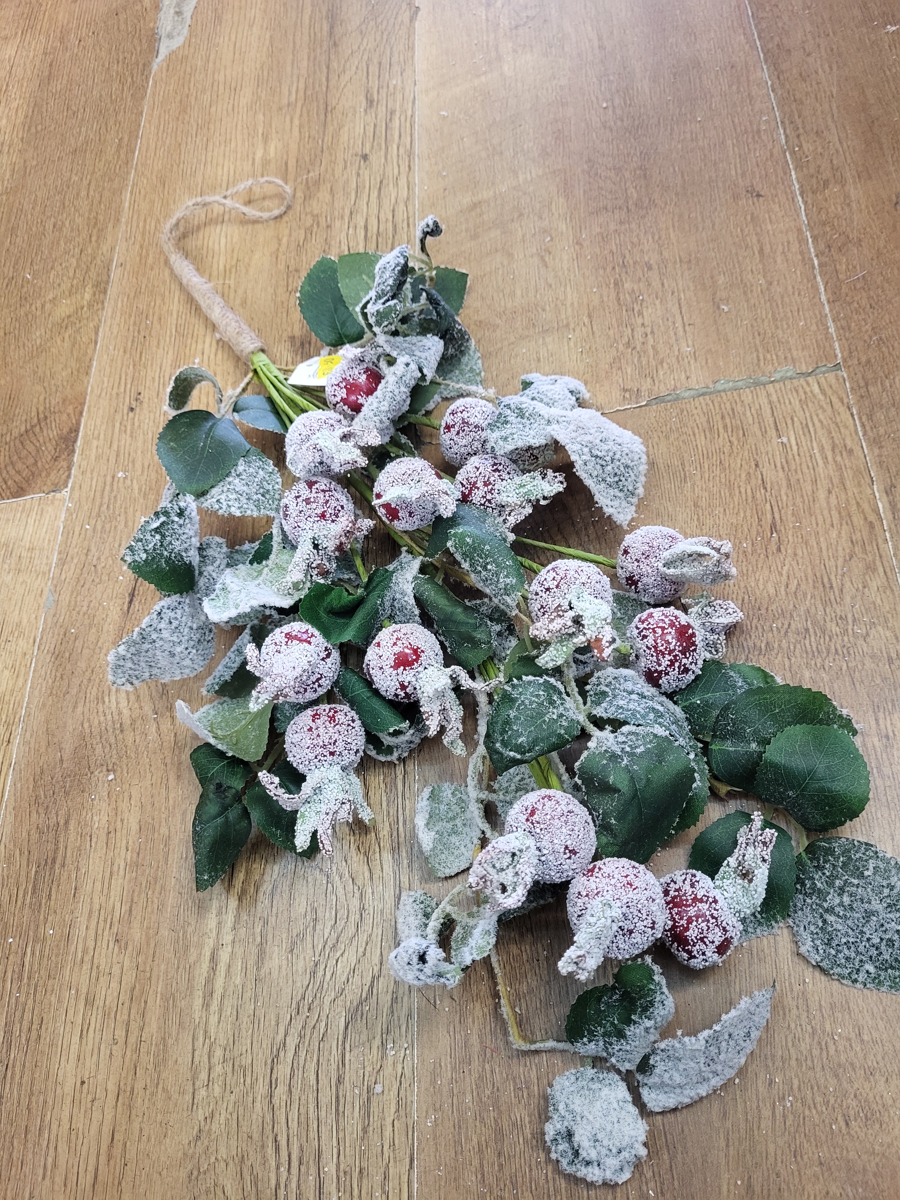 Premium frosted Rosehip Winter swag image 4