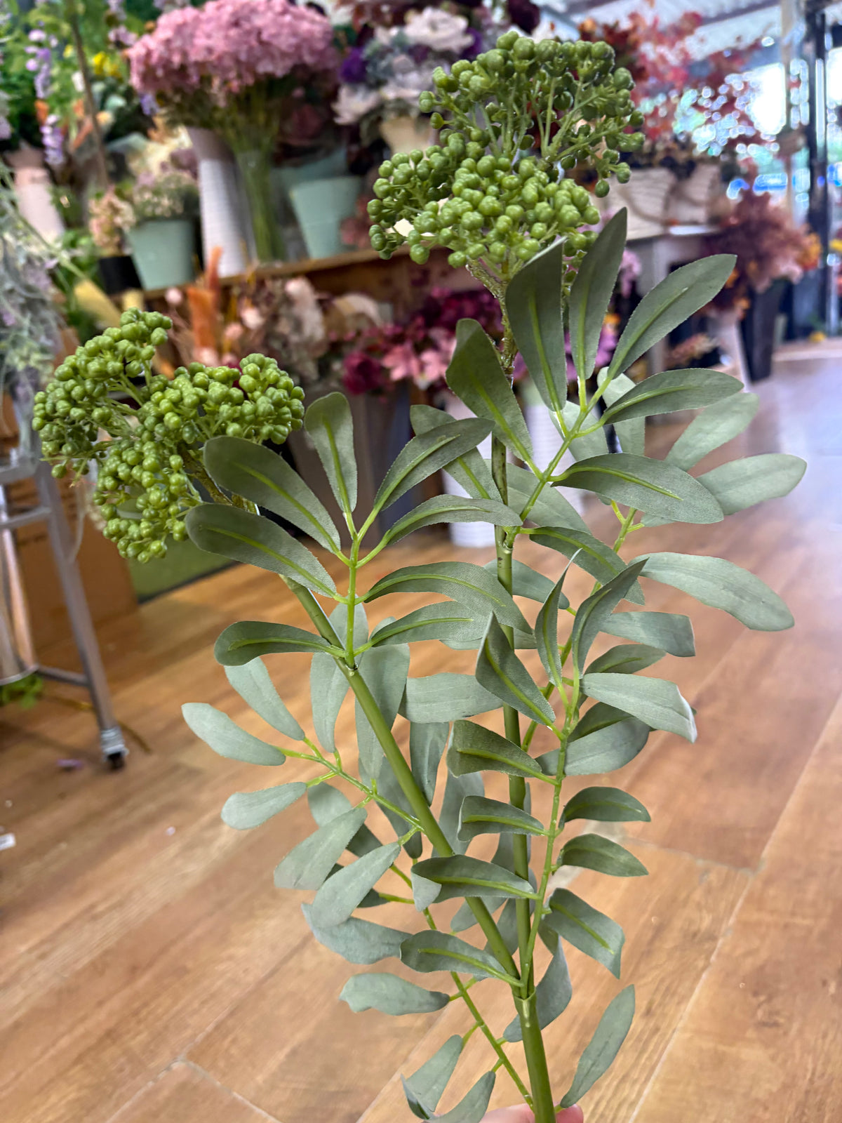 62cm tall green premium elderberry spray