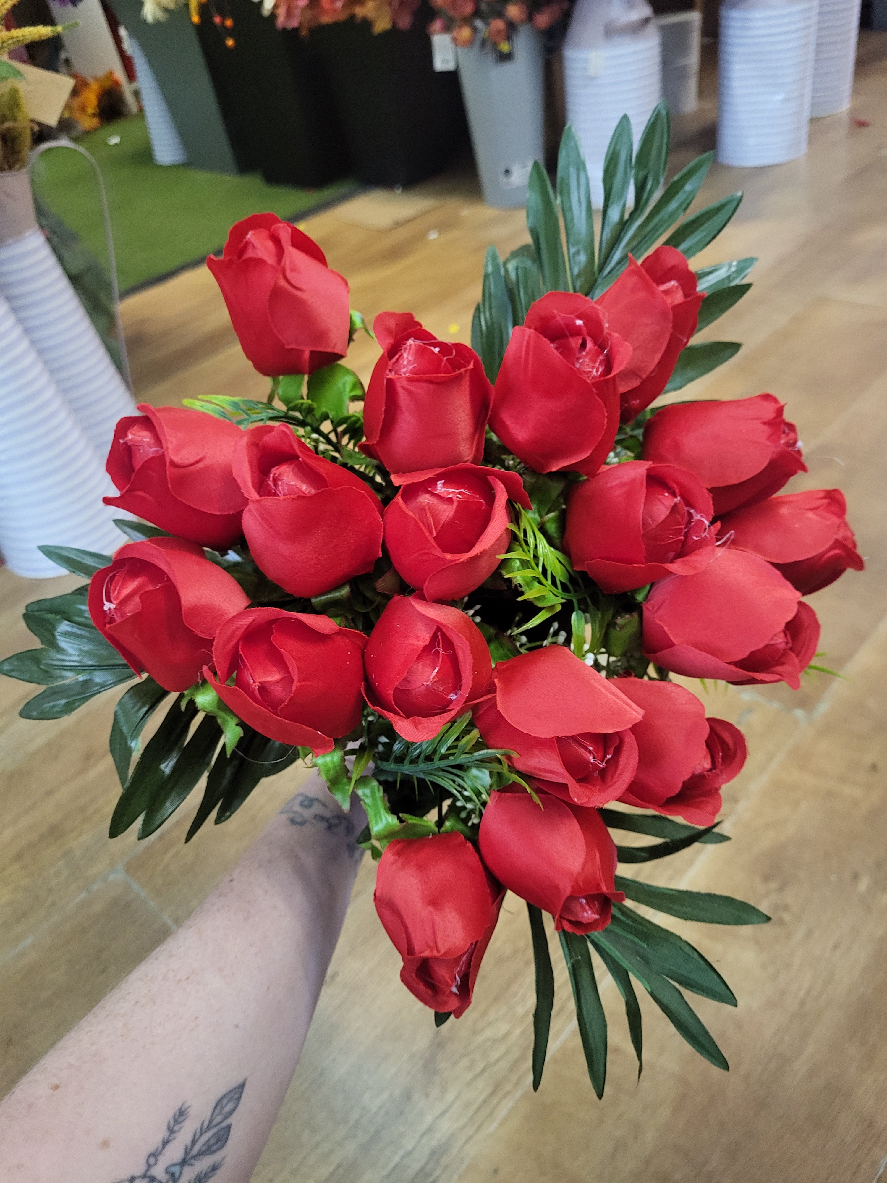 Large red rosebud bouquet  image 3