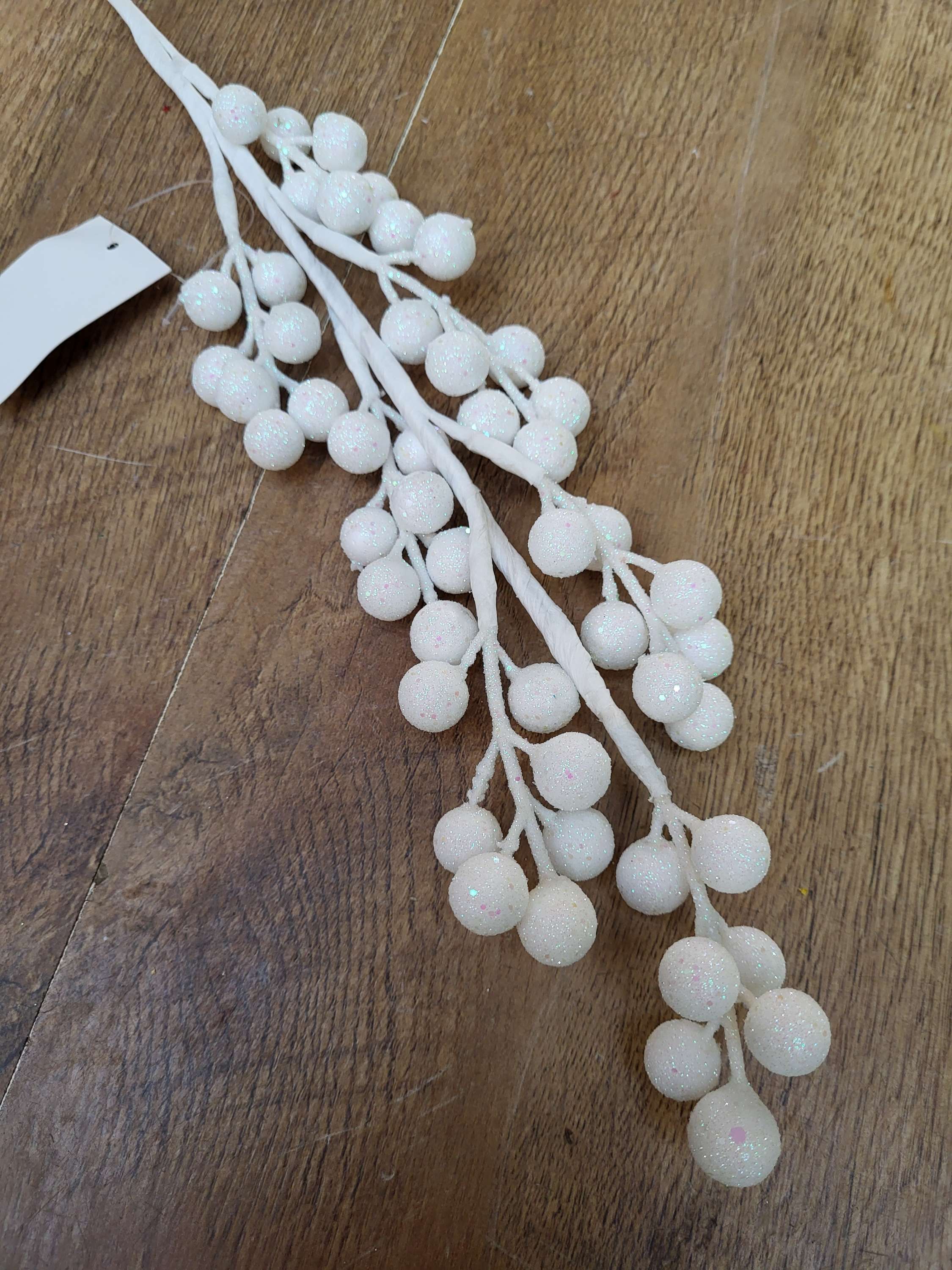 Bundle of 8 glittered white berry stems image 1
