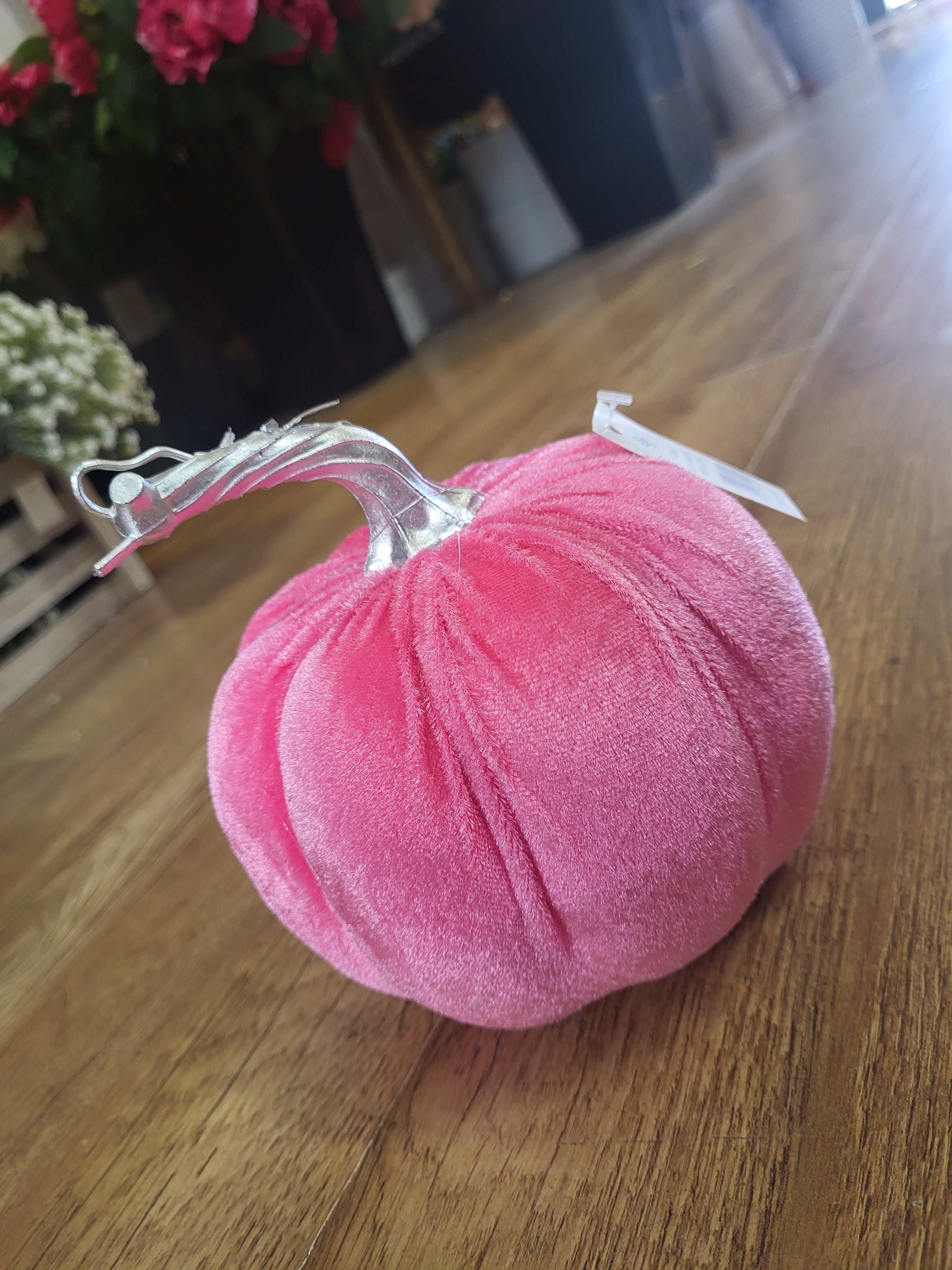 Medium 15cm pink velvet pumpkin image 3