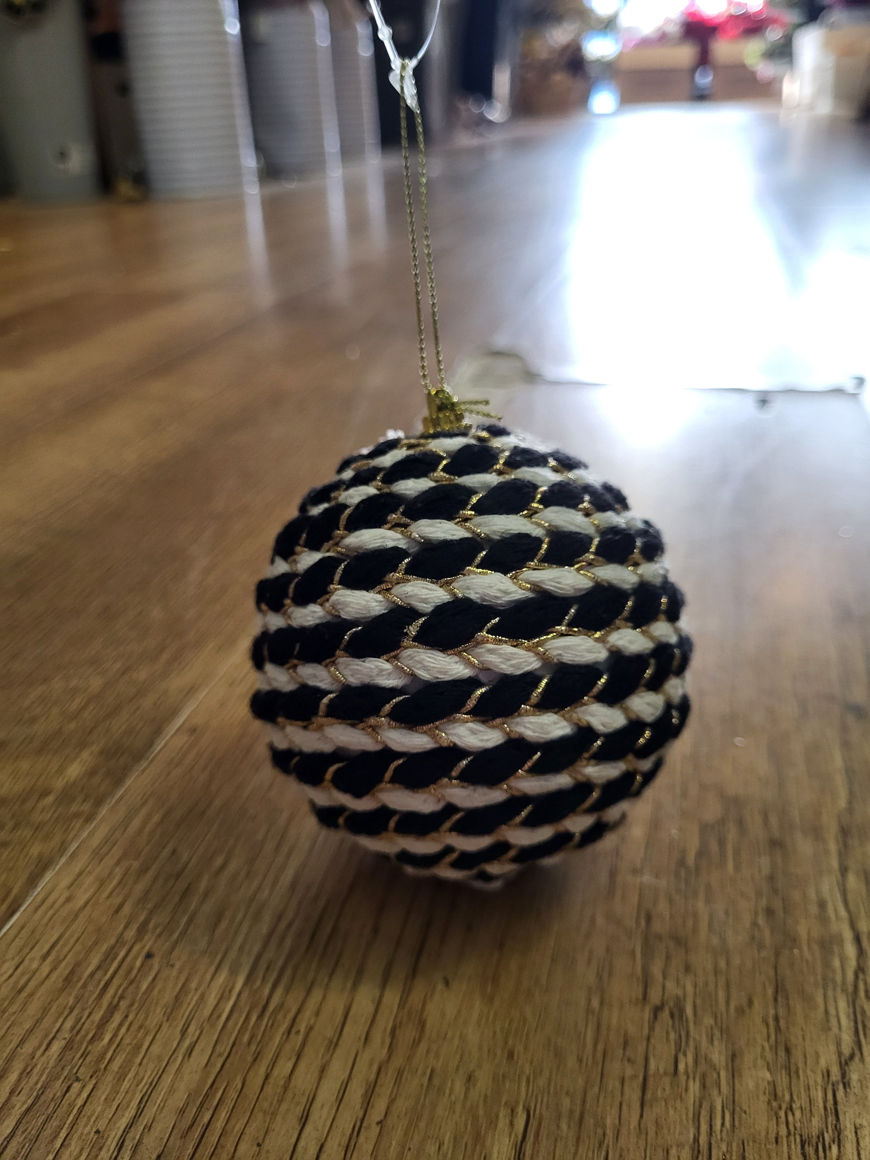 8cm black/white/gold rope bauble image 3