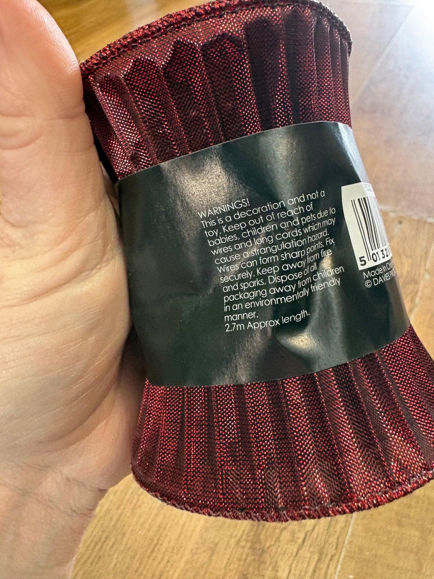 2.7m wired shimmery red decorative ribbon