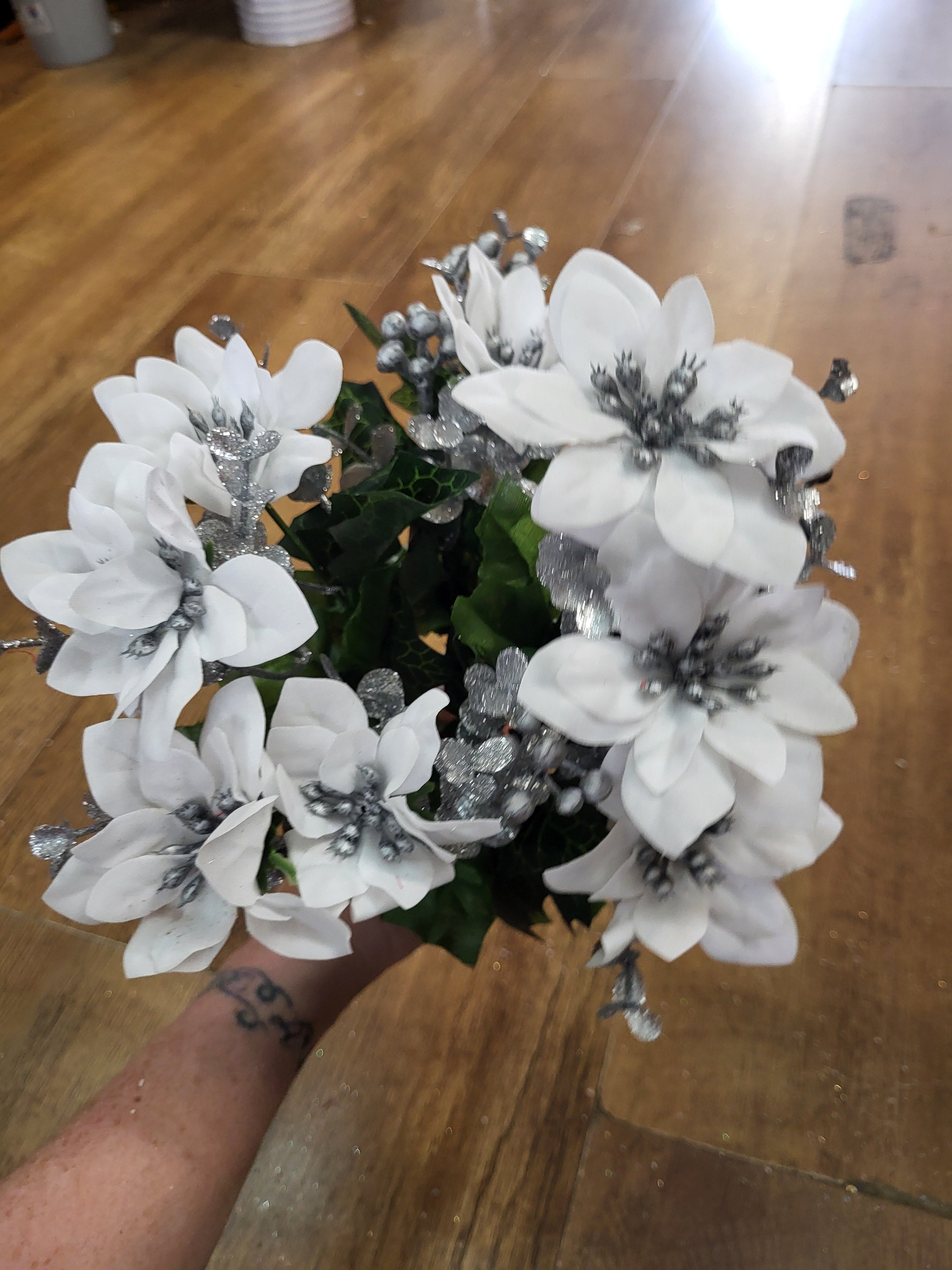 Mini velvet poinsettias and metallic eucalyptus bunch - 2 colours available image 5