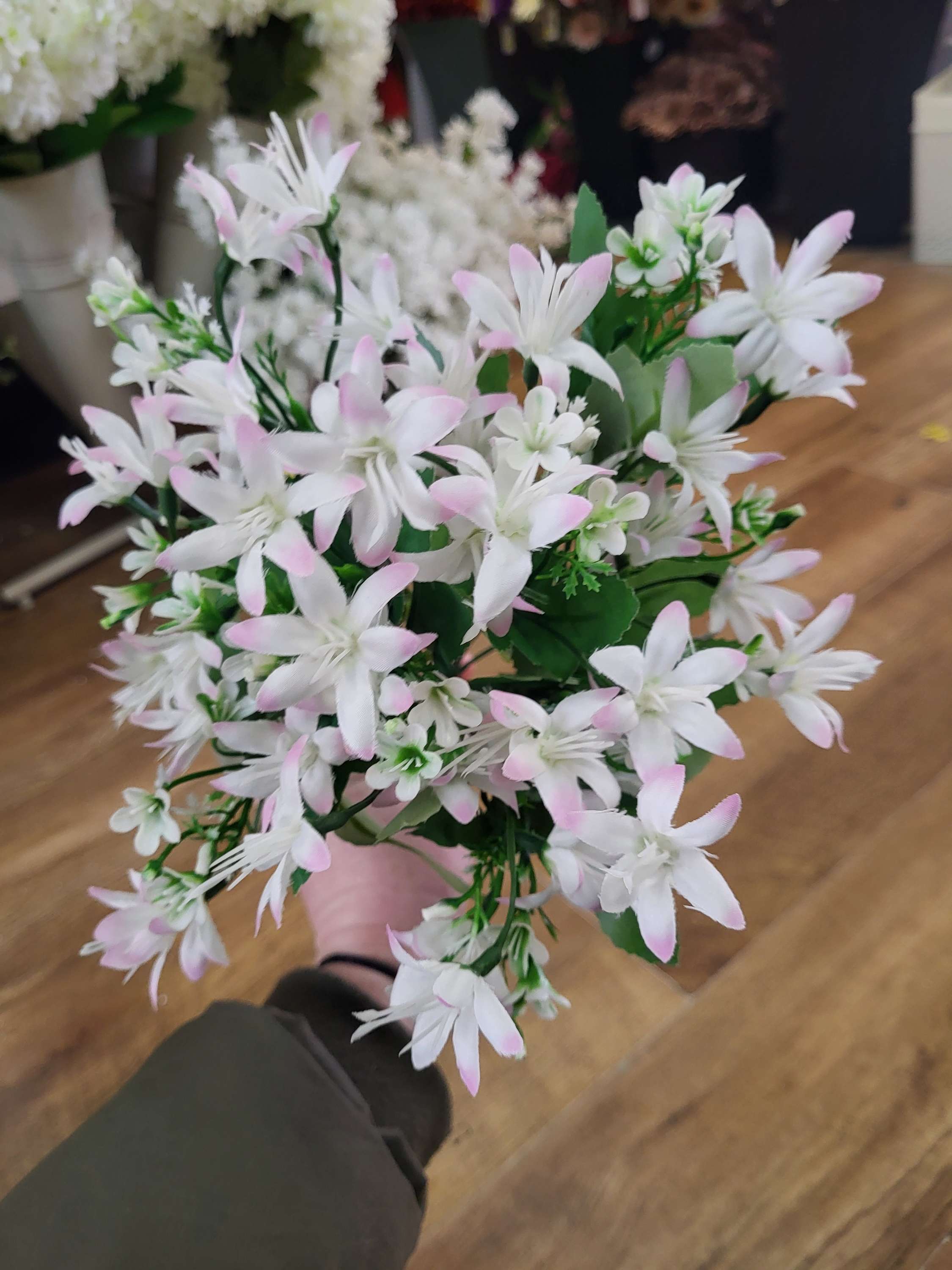 Large star blossom bunch - 4 colours available image 9