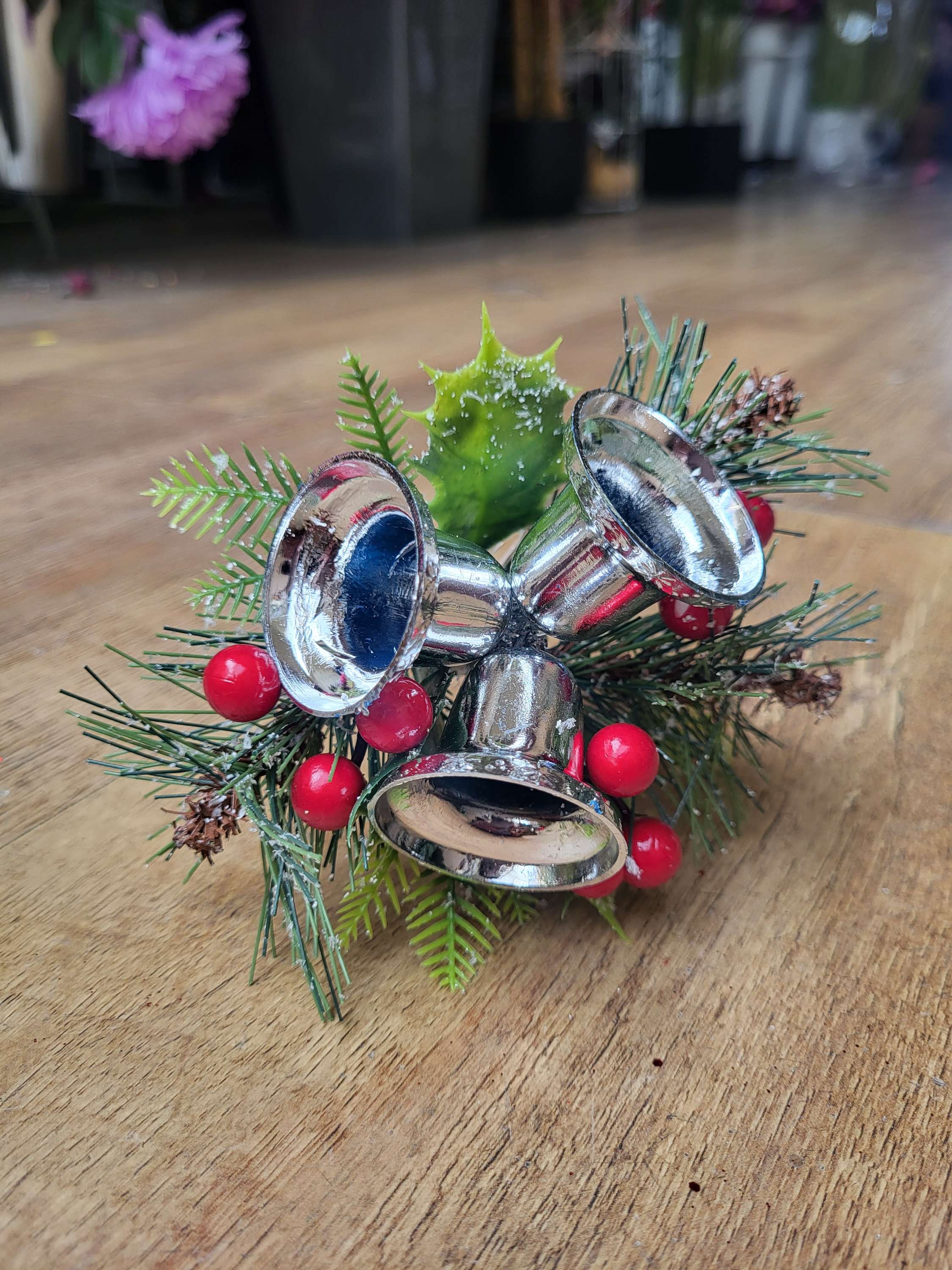 Silver bell pick image 2