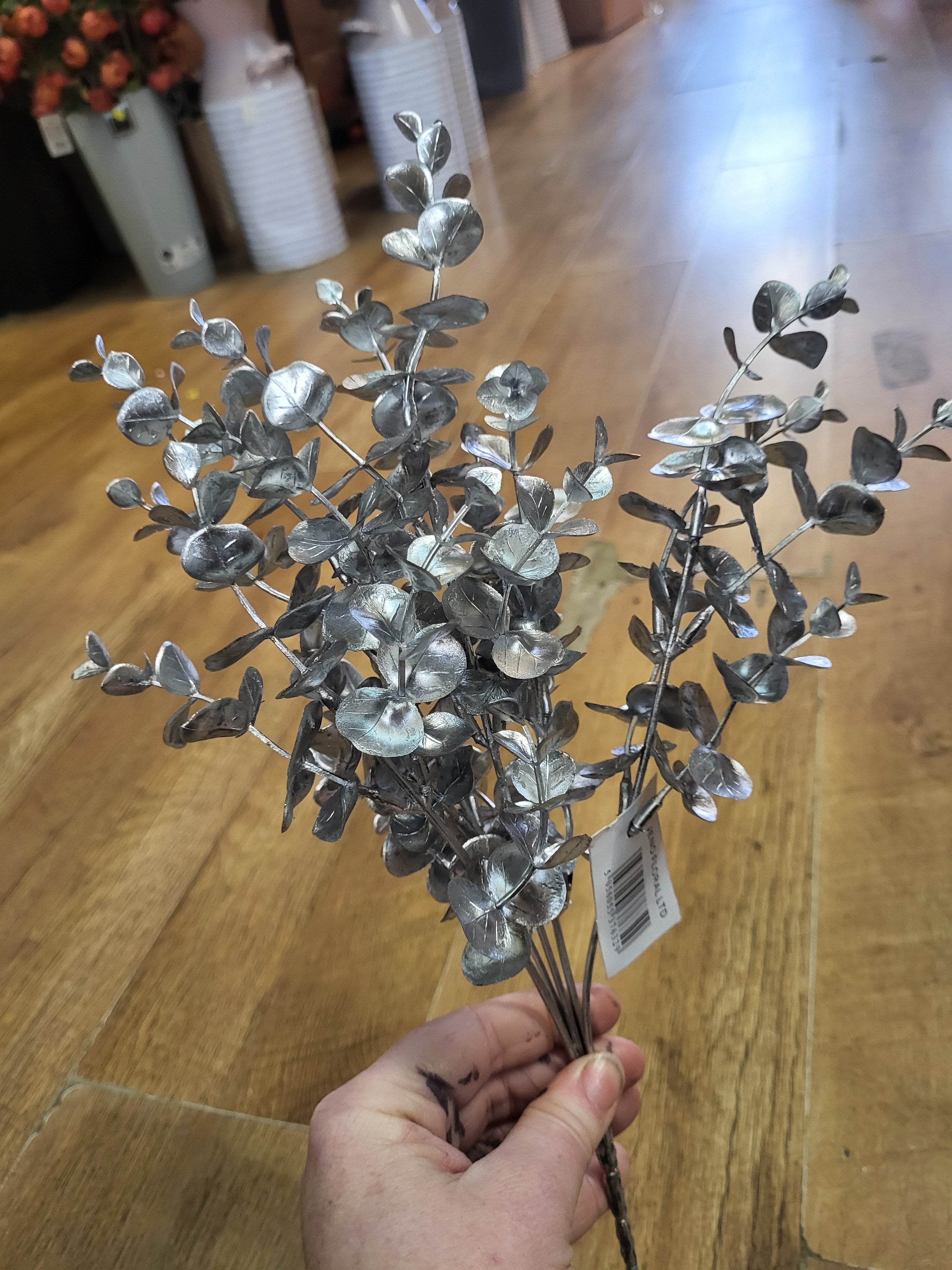 Metallic eucalyptus bunch  - 2 colours available image 3