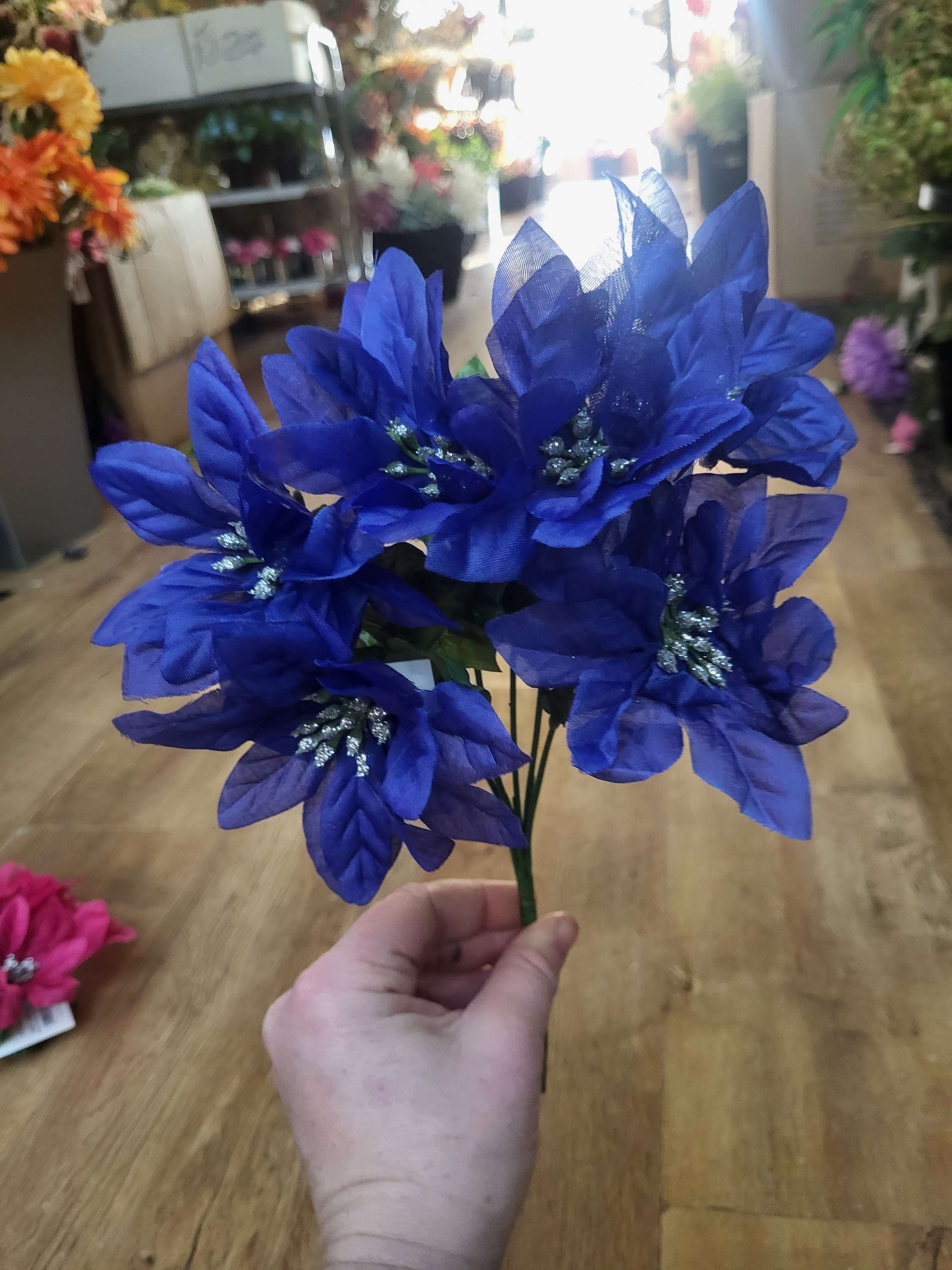 Poinsettia with glittered centre - 3 colours available image 9