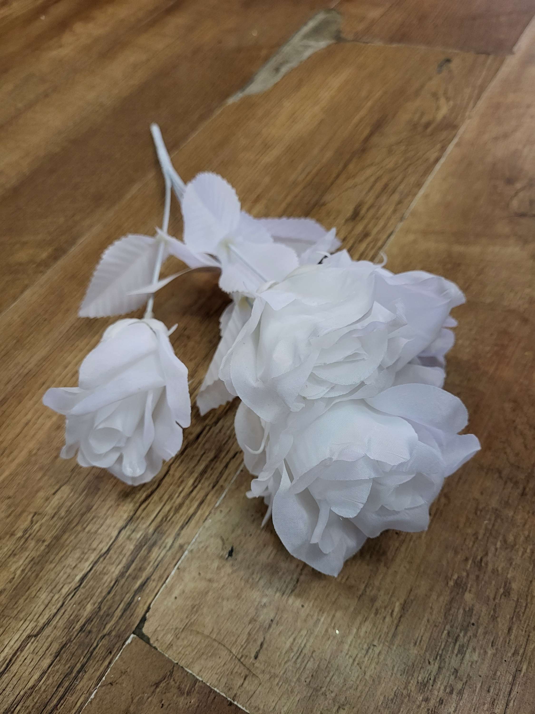 White flowers - 4 styles available image 4