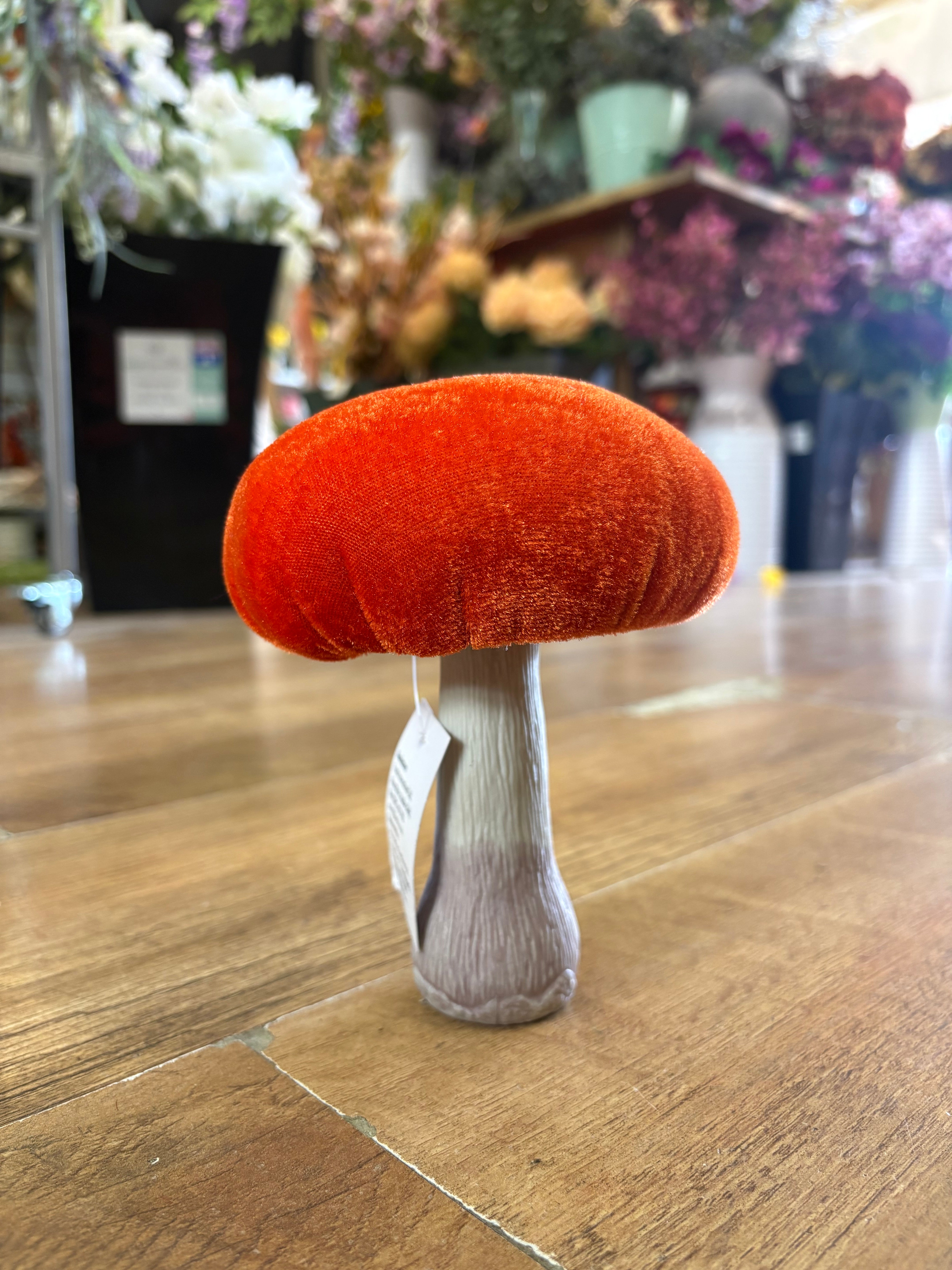 Small standing orange velvet mushroom (H14, D11cm)