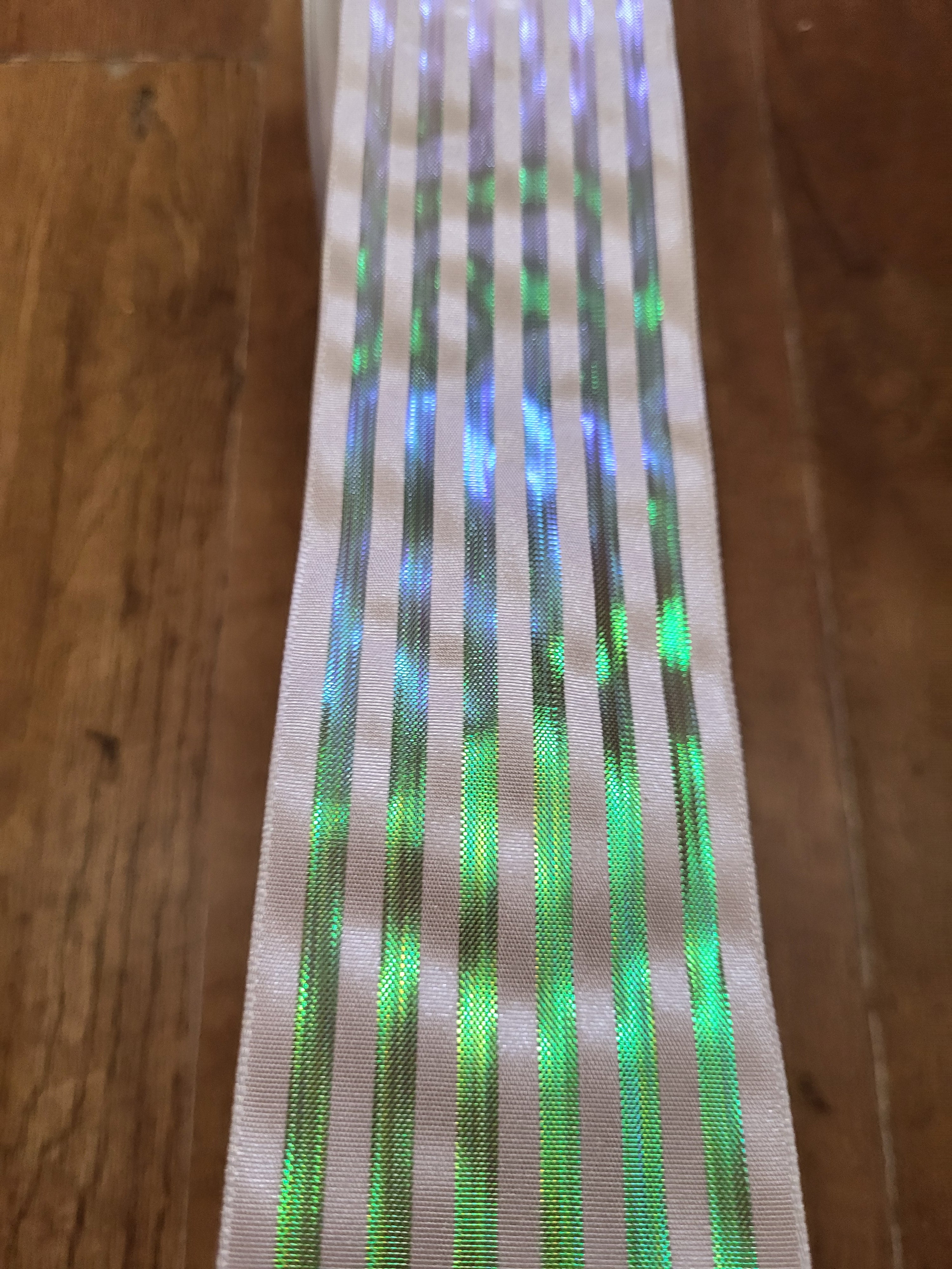 White with iridescent stripe(looks blue and green) wired ribbon - 1 metre image 0