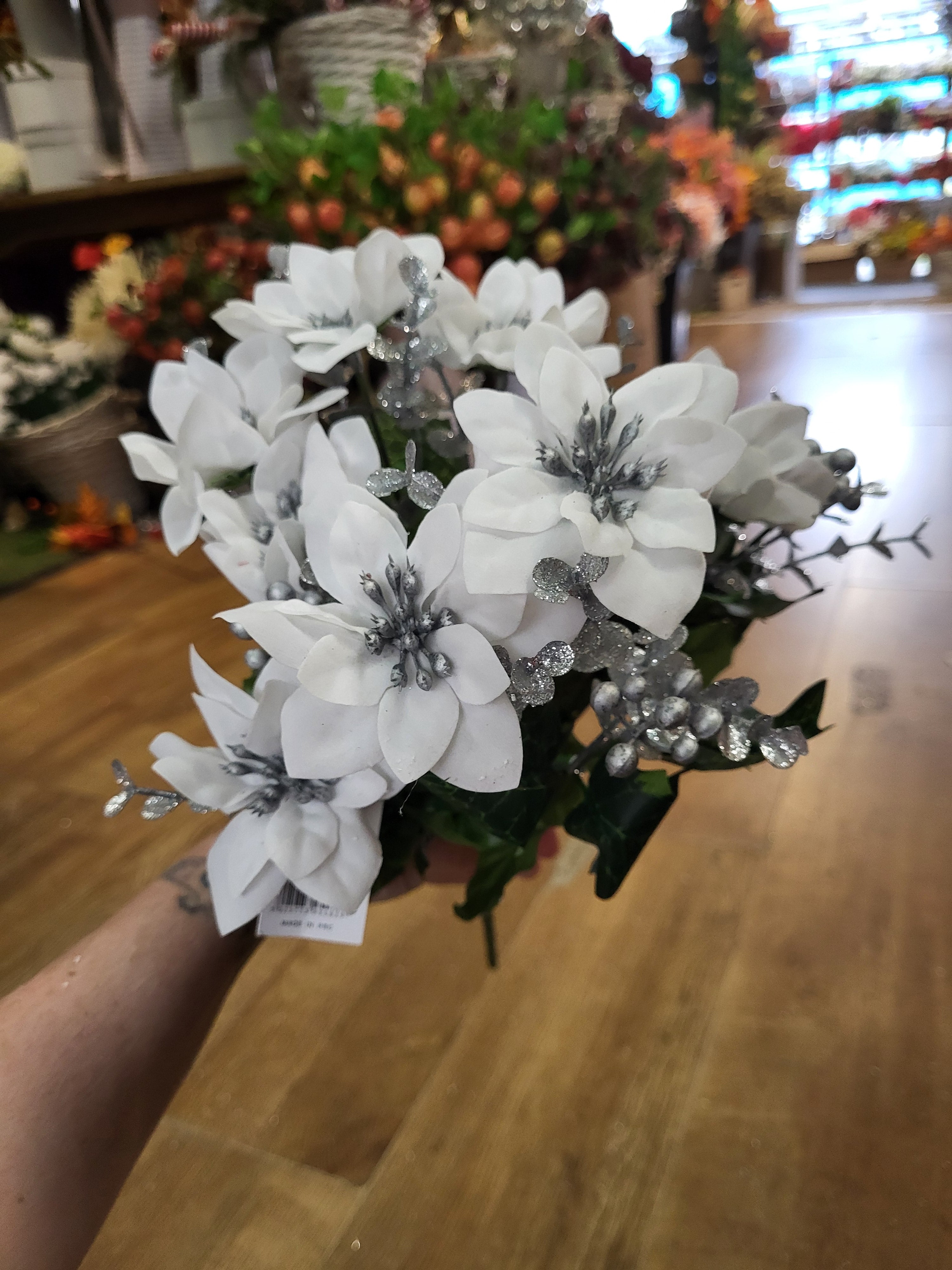 Mini velvet poinsettias and metallic eucalyptus bunch - 2 colours available image 8