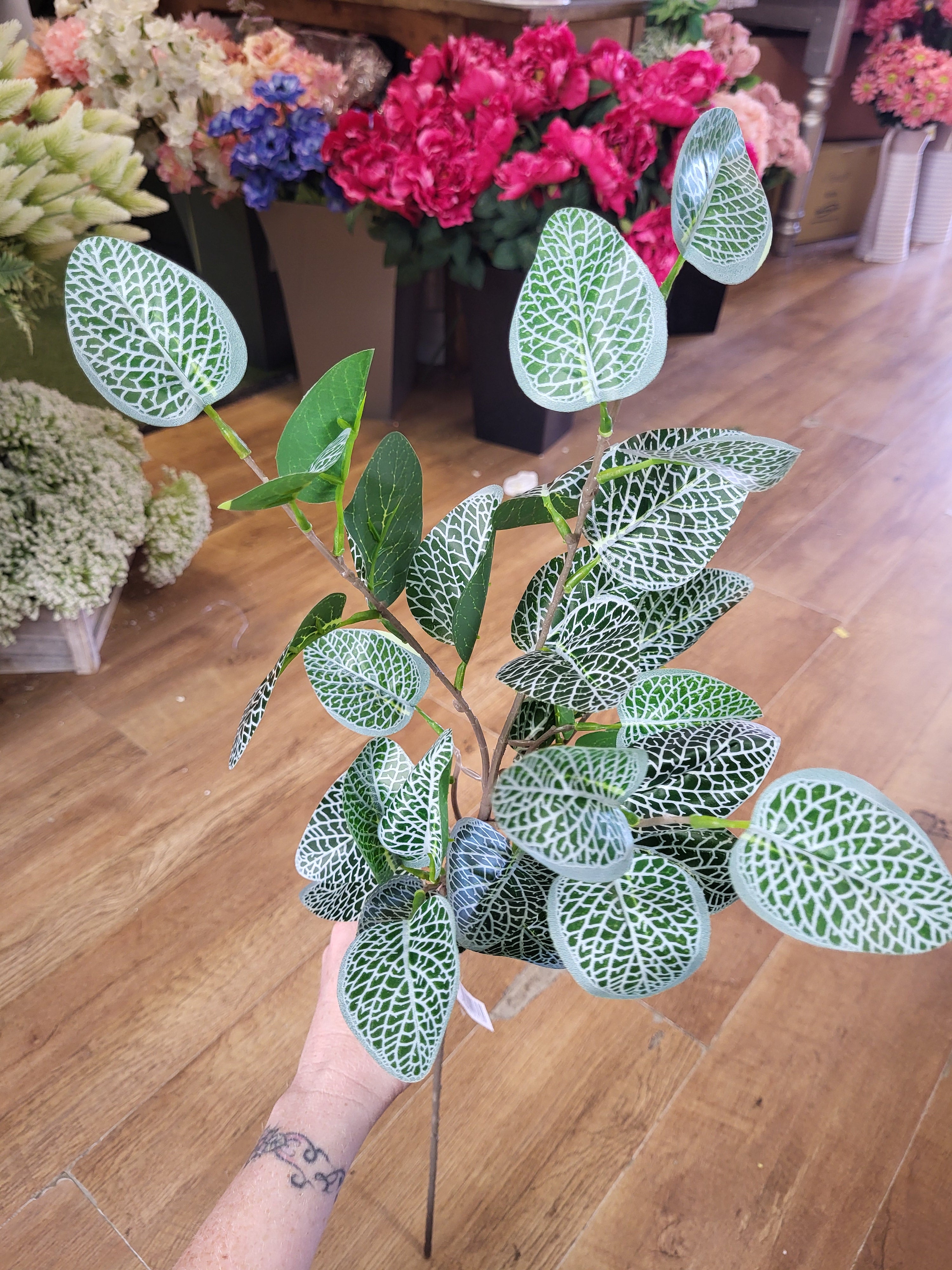 Long stem white and green printed leaf spray image 3