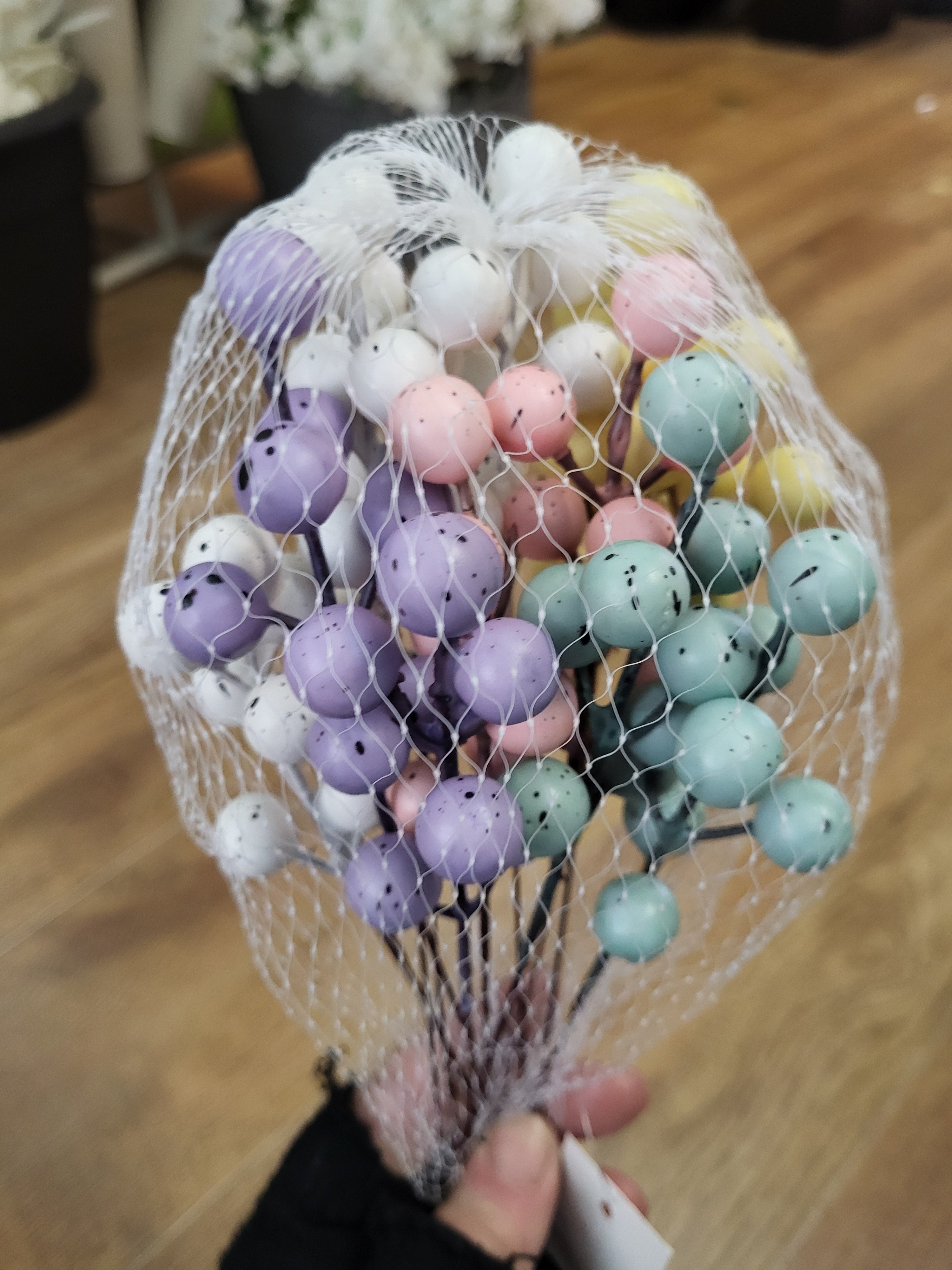 Pack of 12 mixed colour speckled Easter egg picks image 3