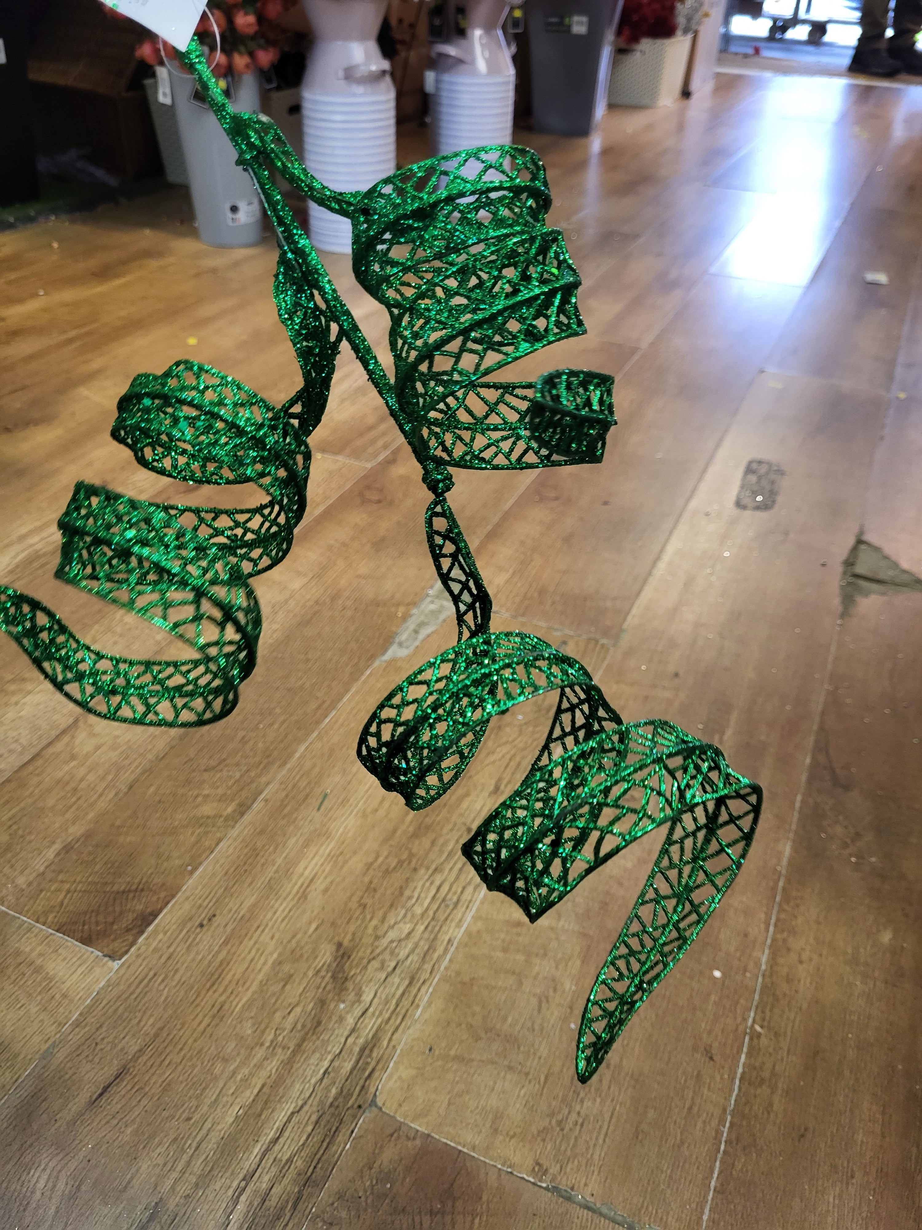 50cm sparkly green swirly stem image 3