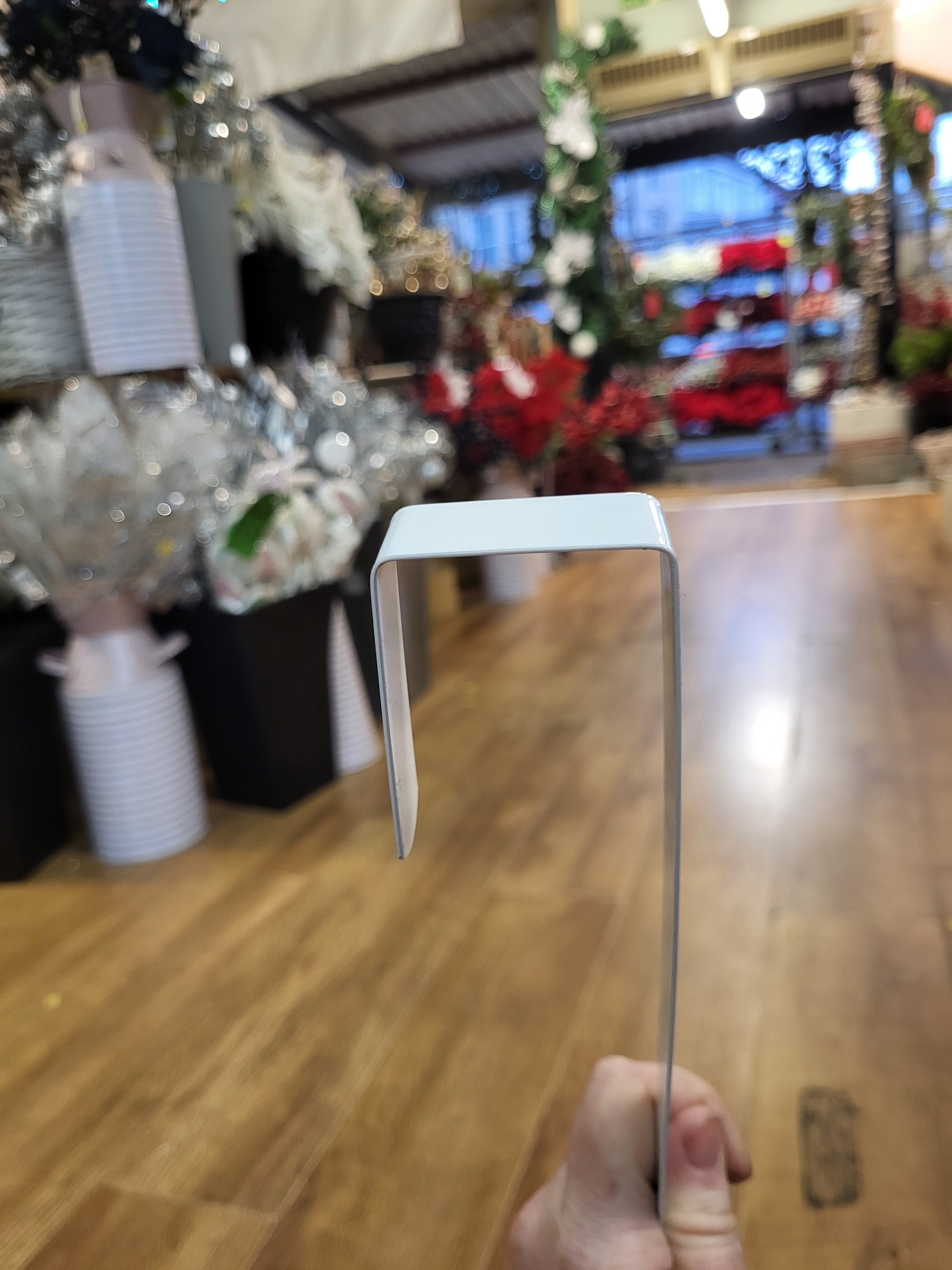 30cm white metal wreath hanger image 3