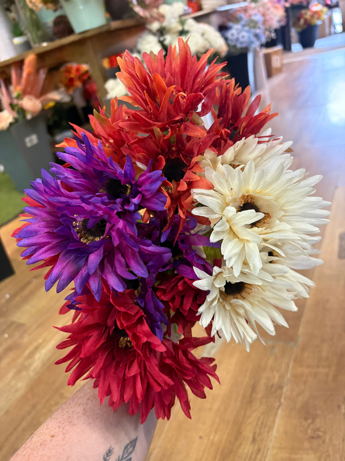 Autumn gerbera bush - 4 colours available
