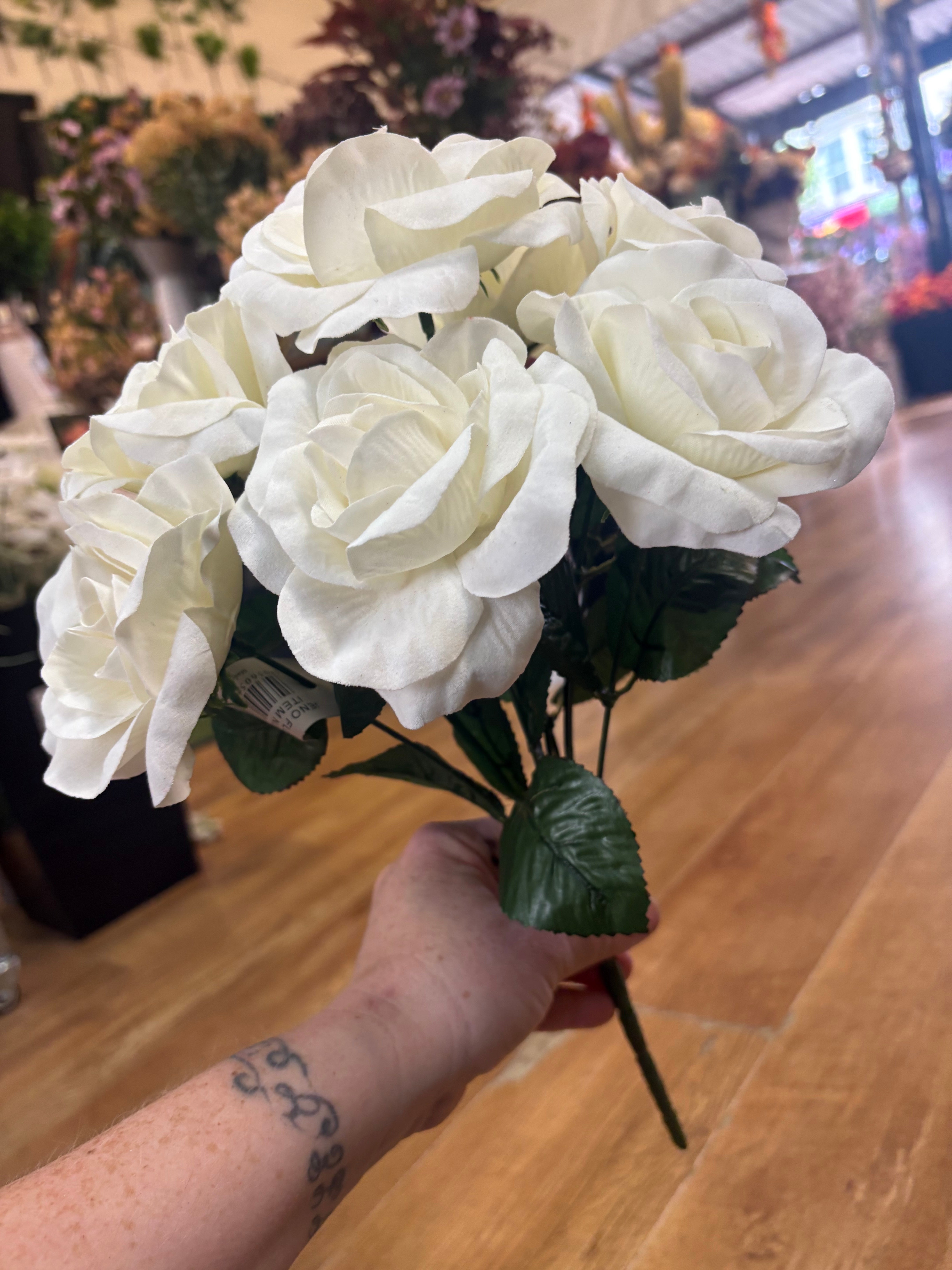 Ivory velvet rose bouquet