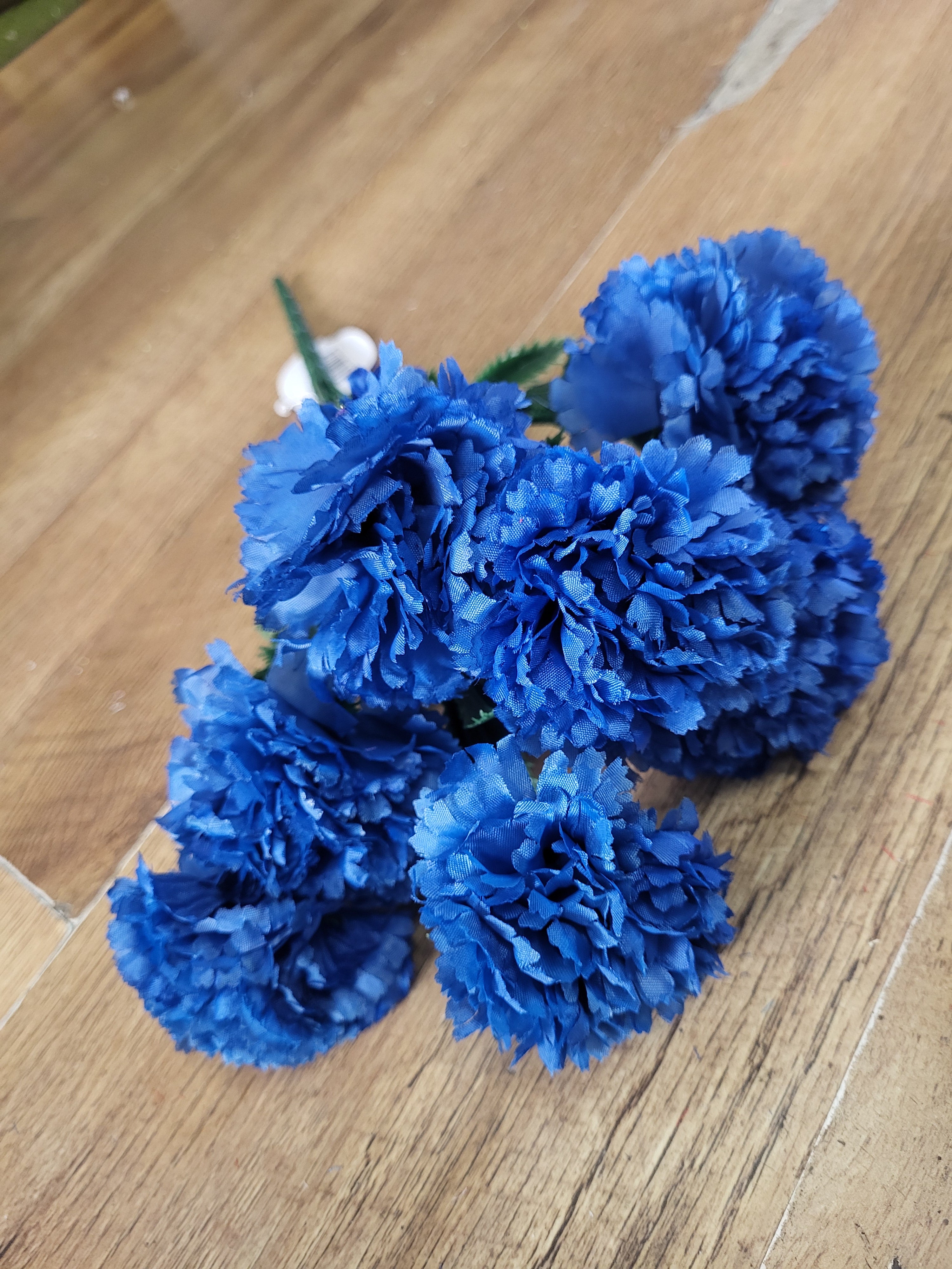 Big bunch of royal blue carnations  image 0