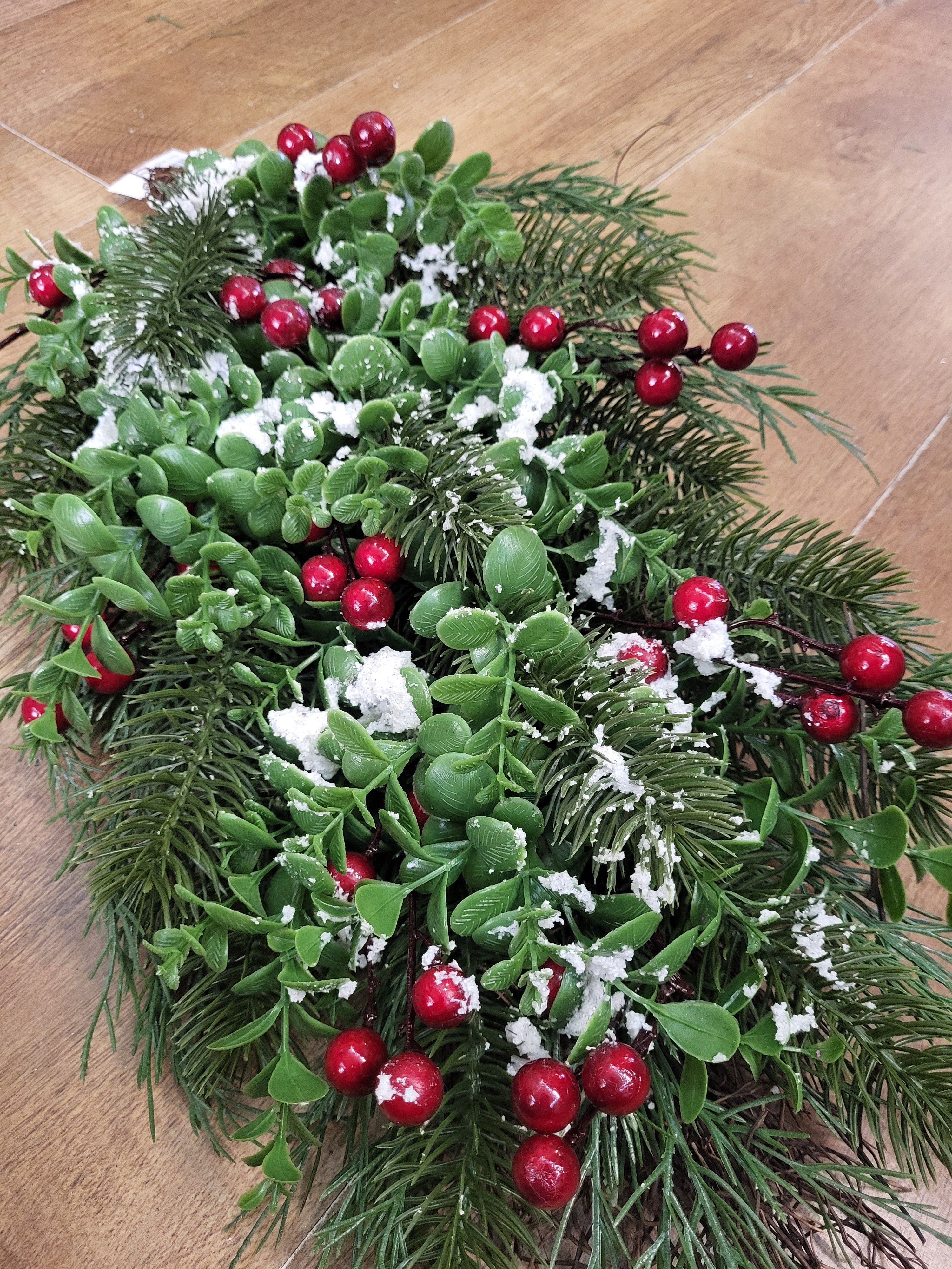 Snowberry/eucalyptus/pine teardrop image 1