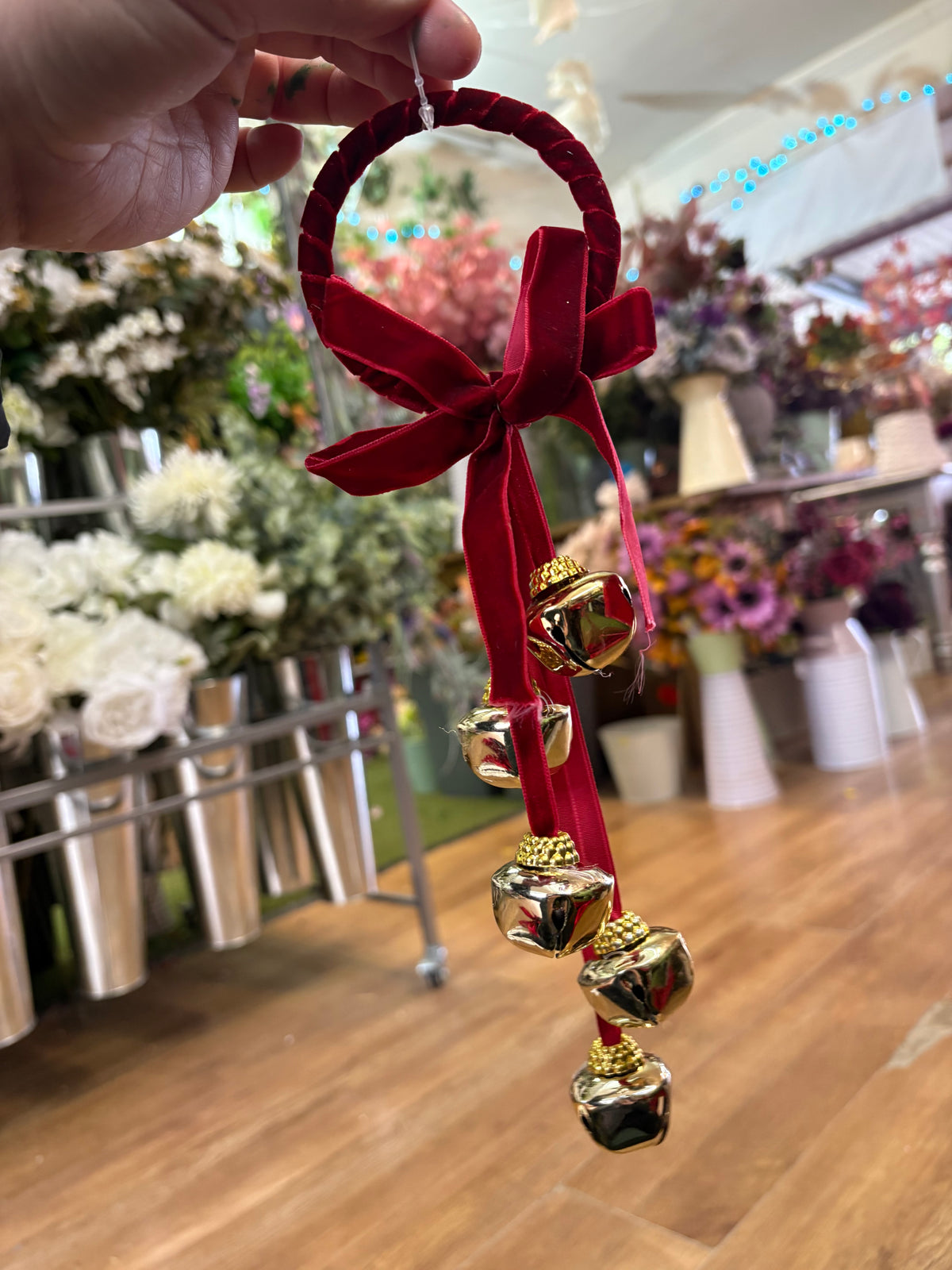 28cm burgundy velvet and gold bell hanger