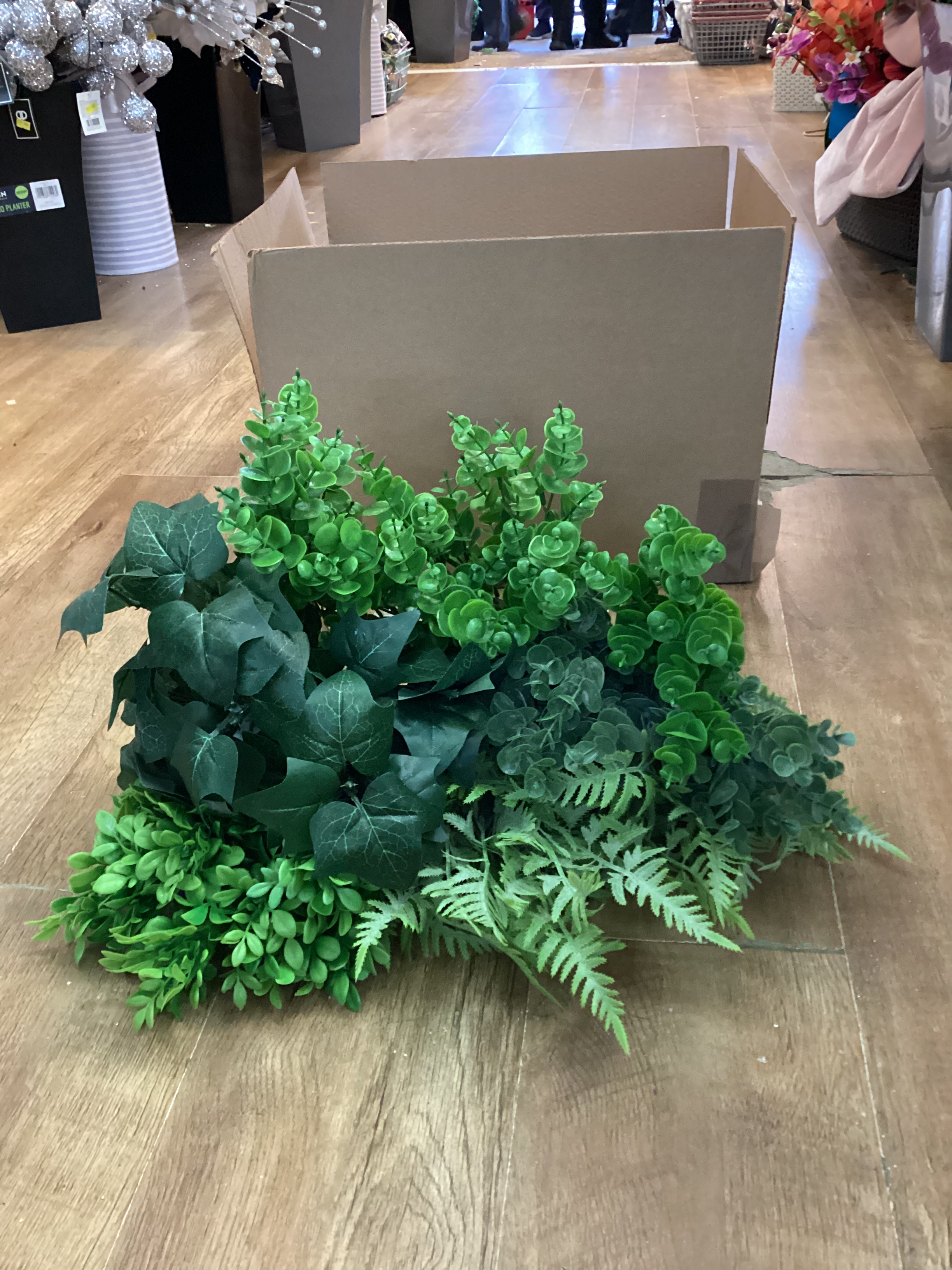 Greenery 4 - 20 mixed bunches image 0