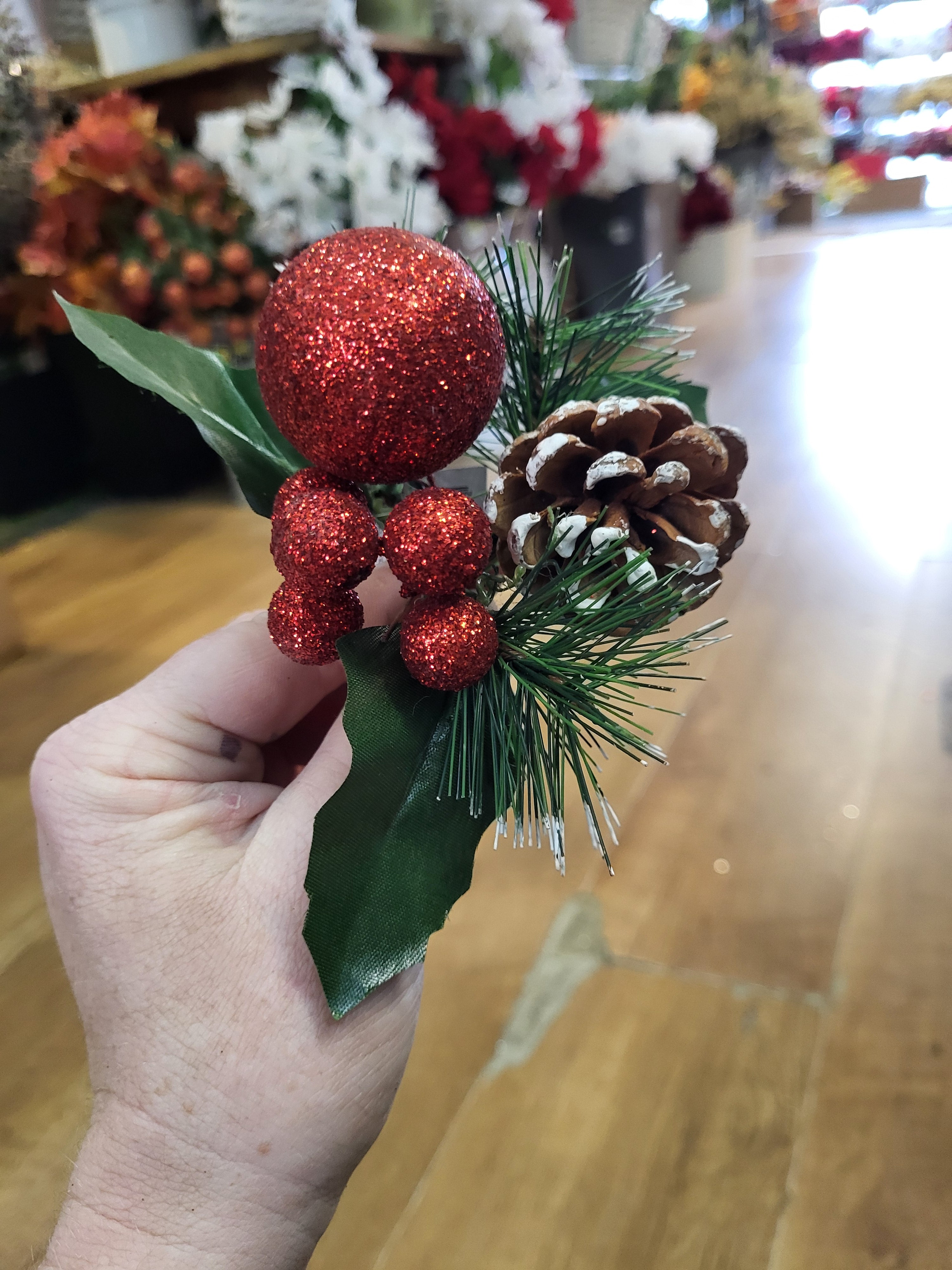 Red glitter balls pick  image 1