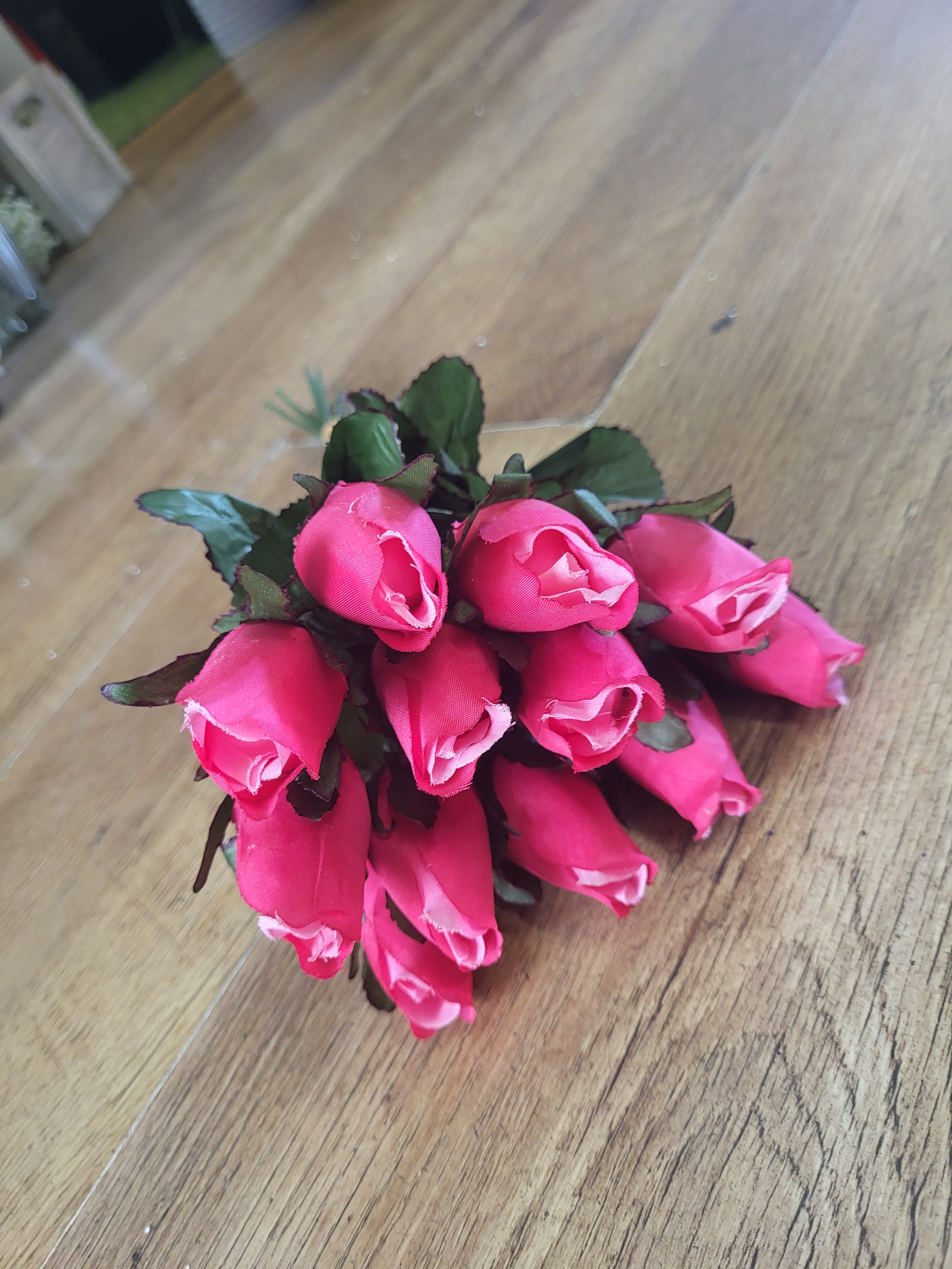 Bundle of 12 long wired rose picks - 4 colours available image 2