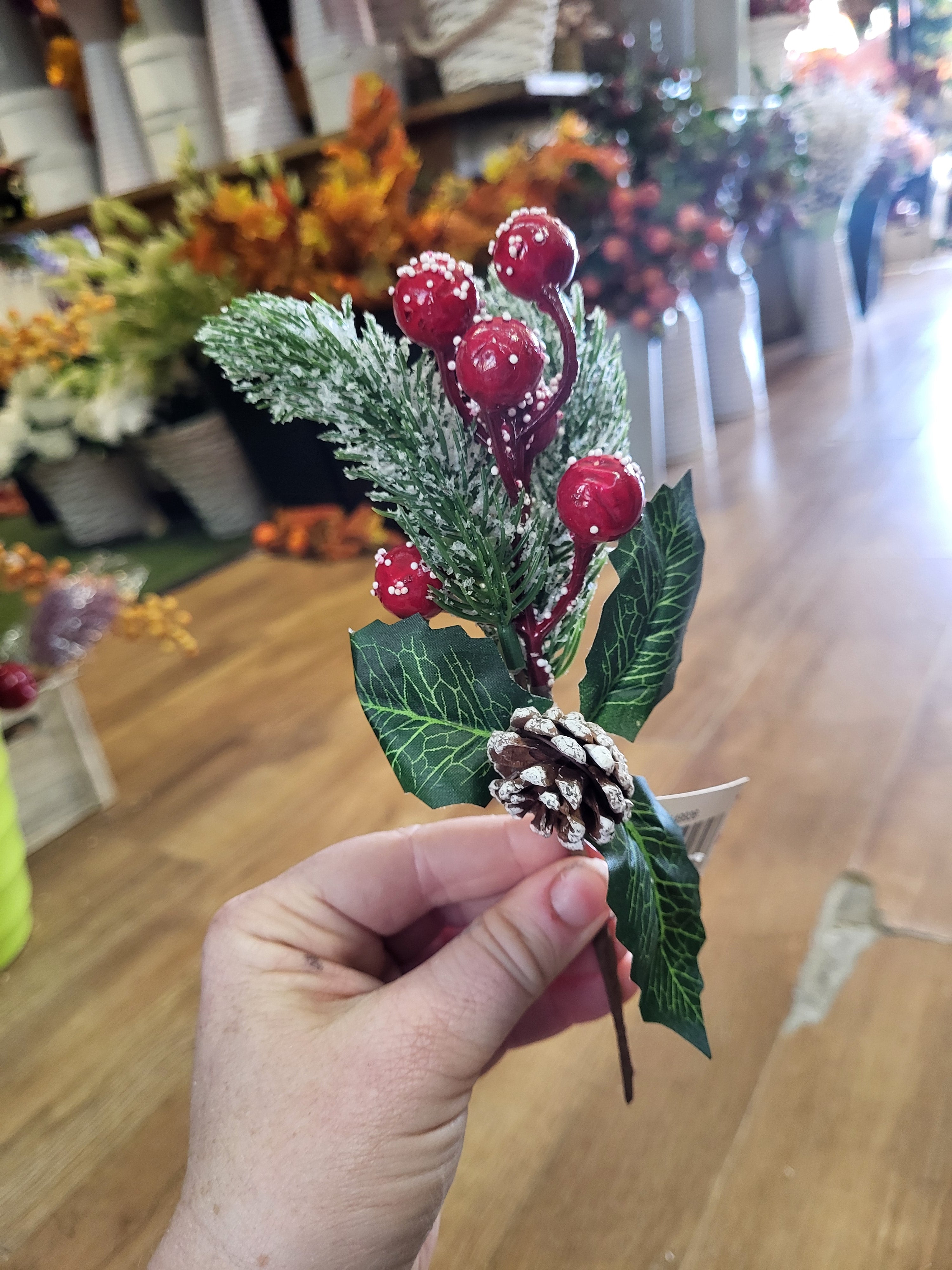Snowy berries and foliage pick image 0
