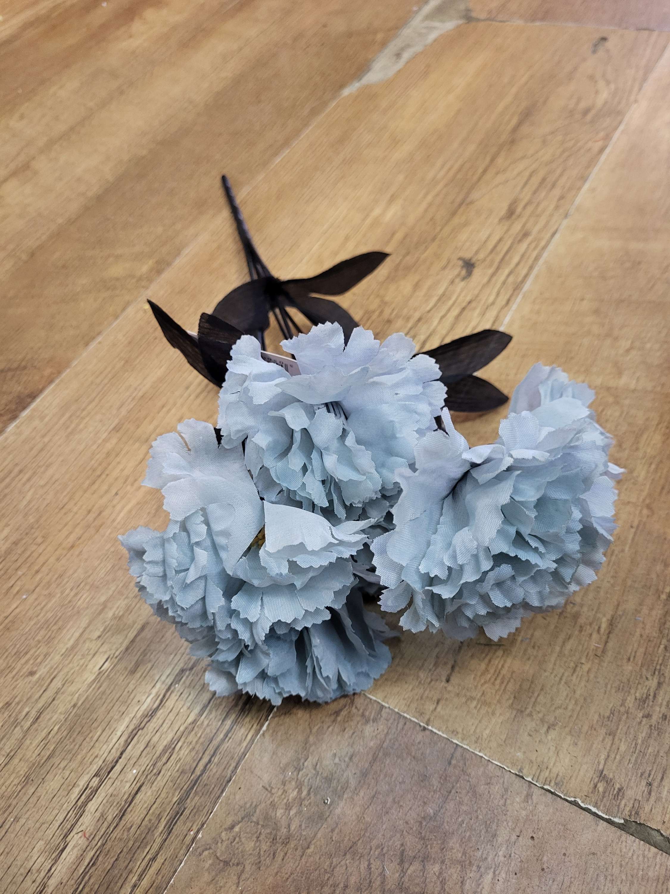 Grey flowers - 4 styles available image 3