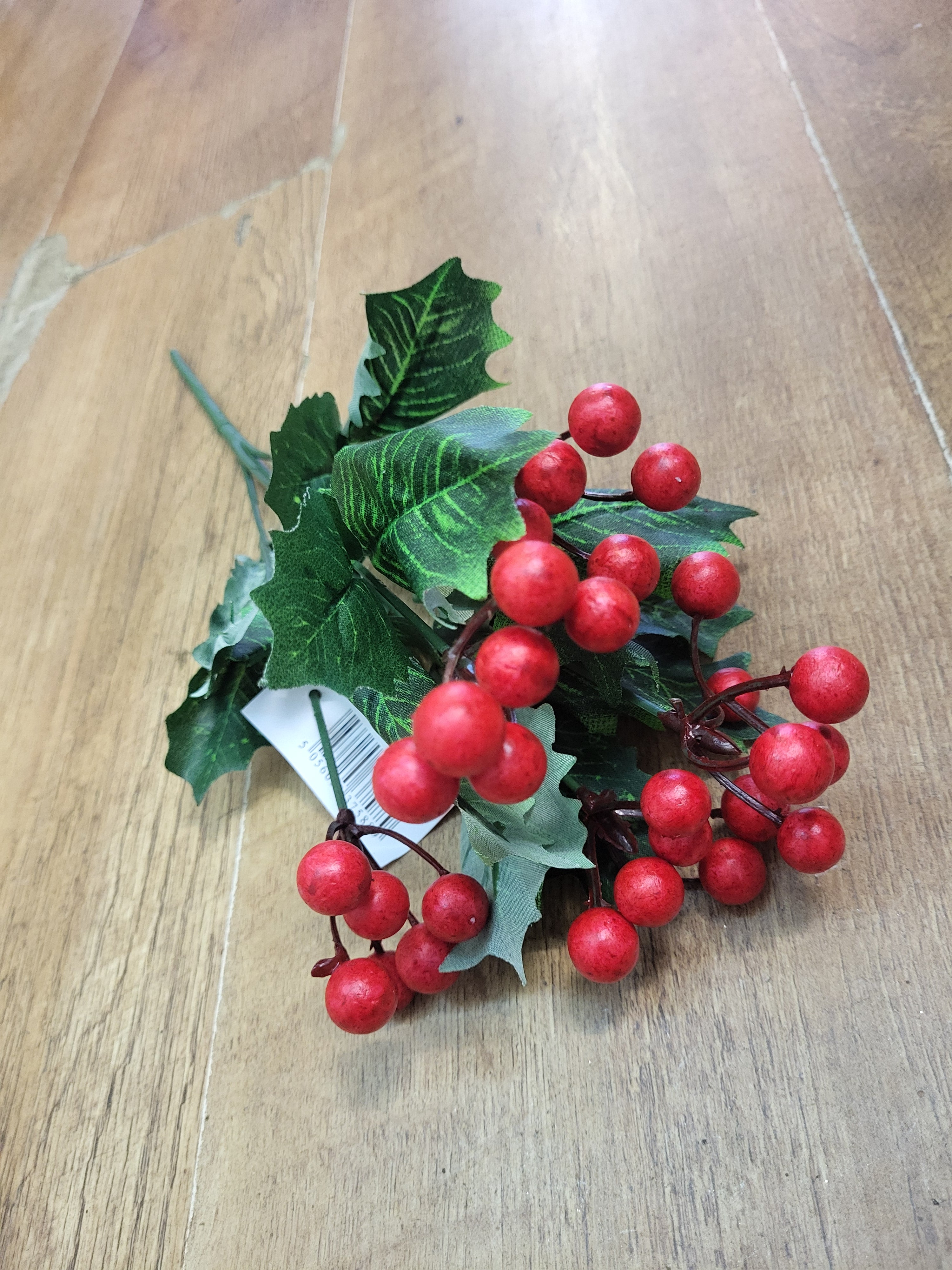 Bright berry holly bunch - 2 colours available image 1