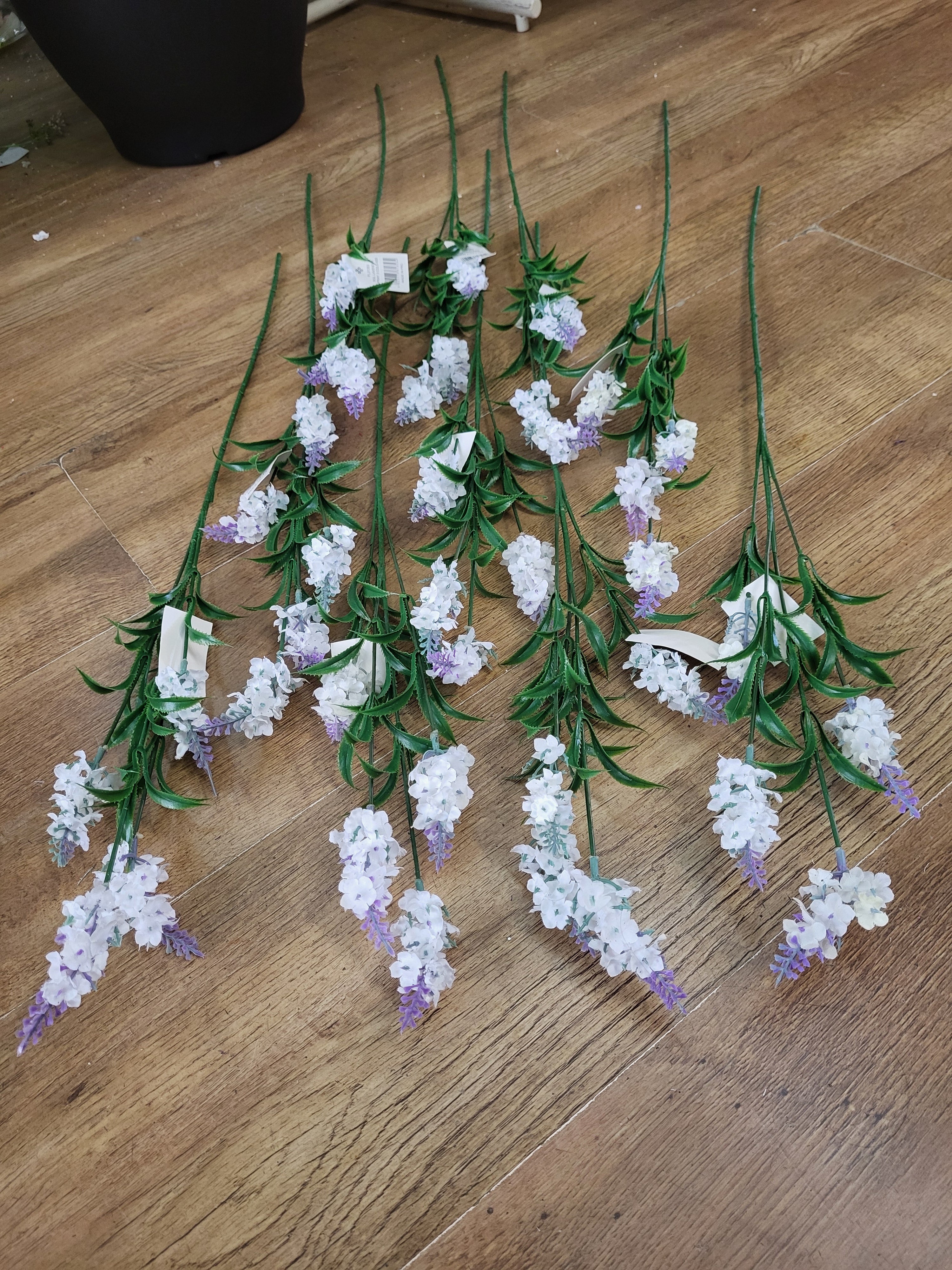 Bundle of 10 long stem white lavender image 1