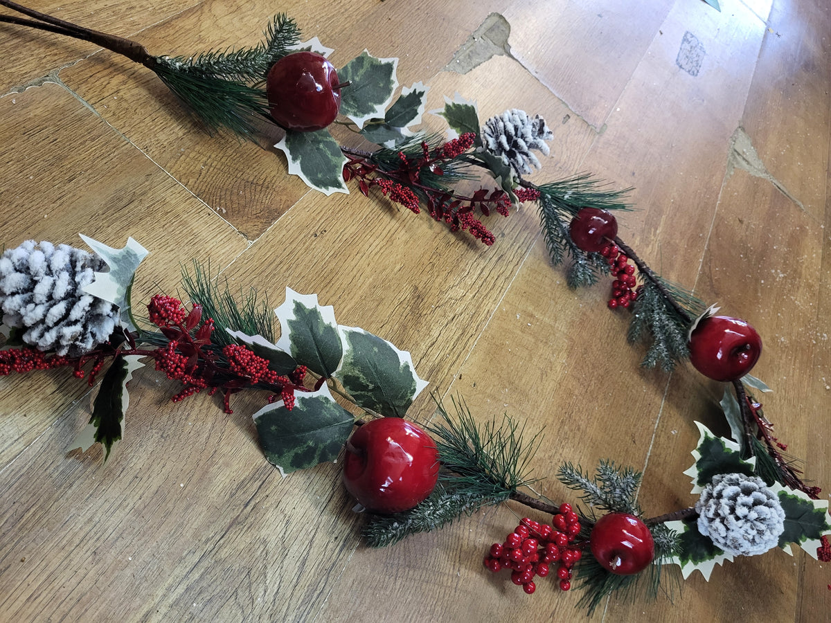 Deluxe frosted cone and fruits garland  image 2