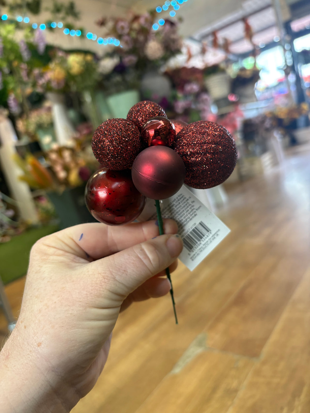 Burgundy mixed bauble pick