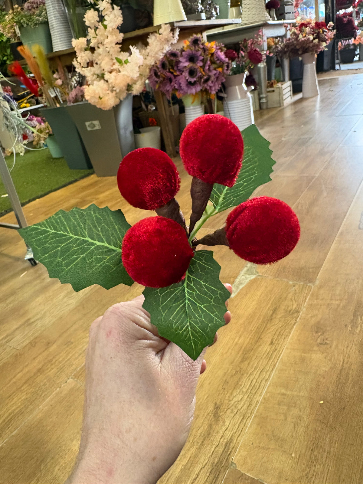 Velvet bauble pick