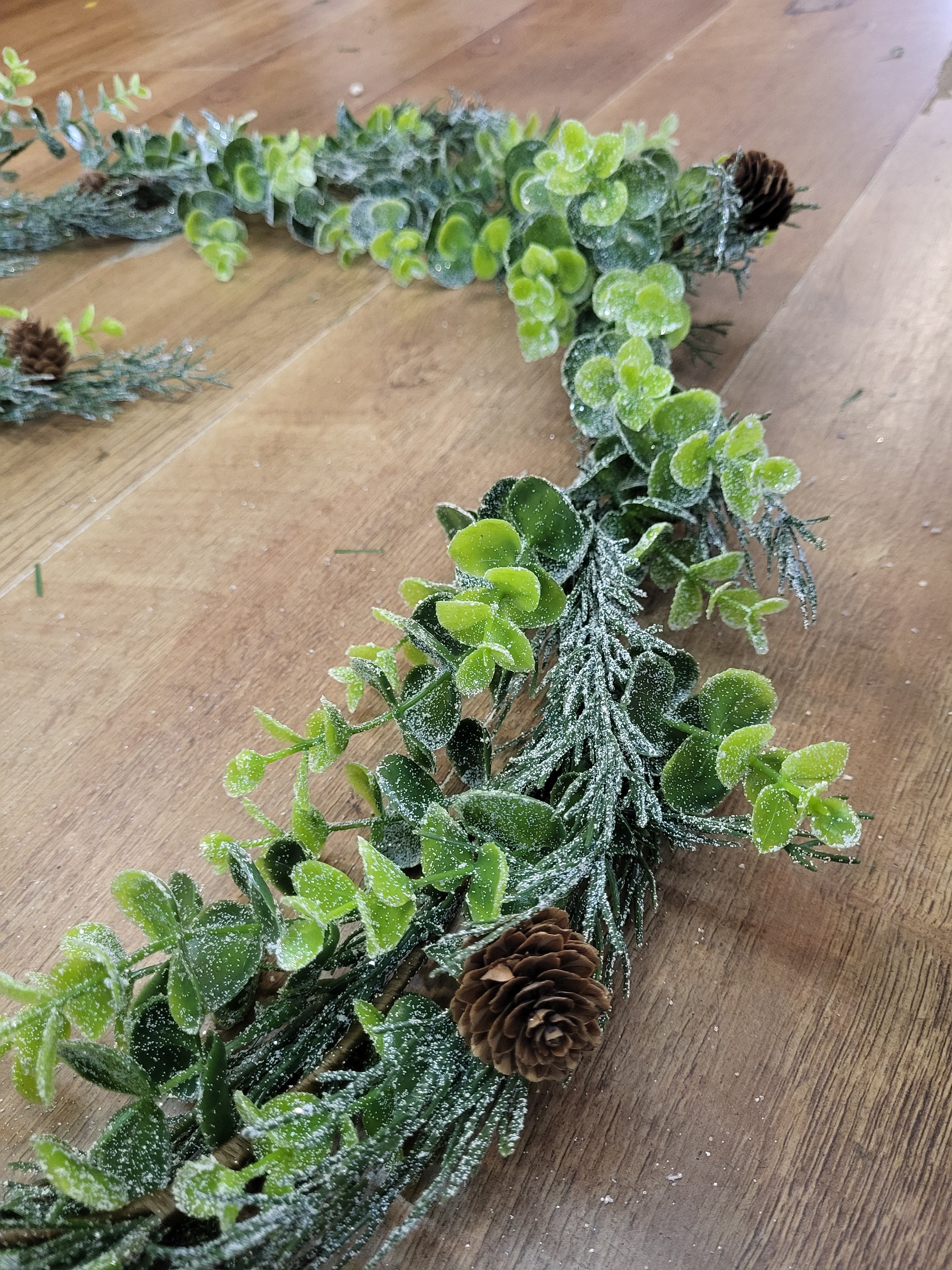 Frosted eucalyptus/cypress with miniature cones garland  image 4