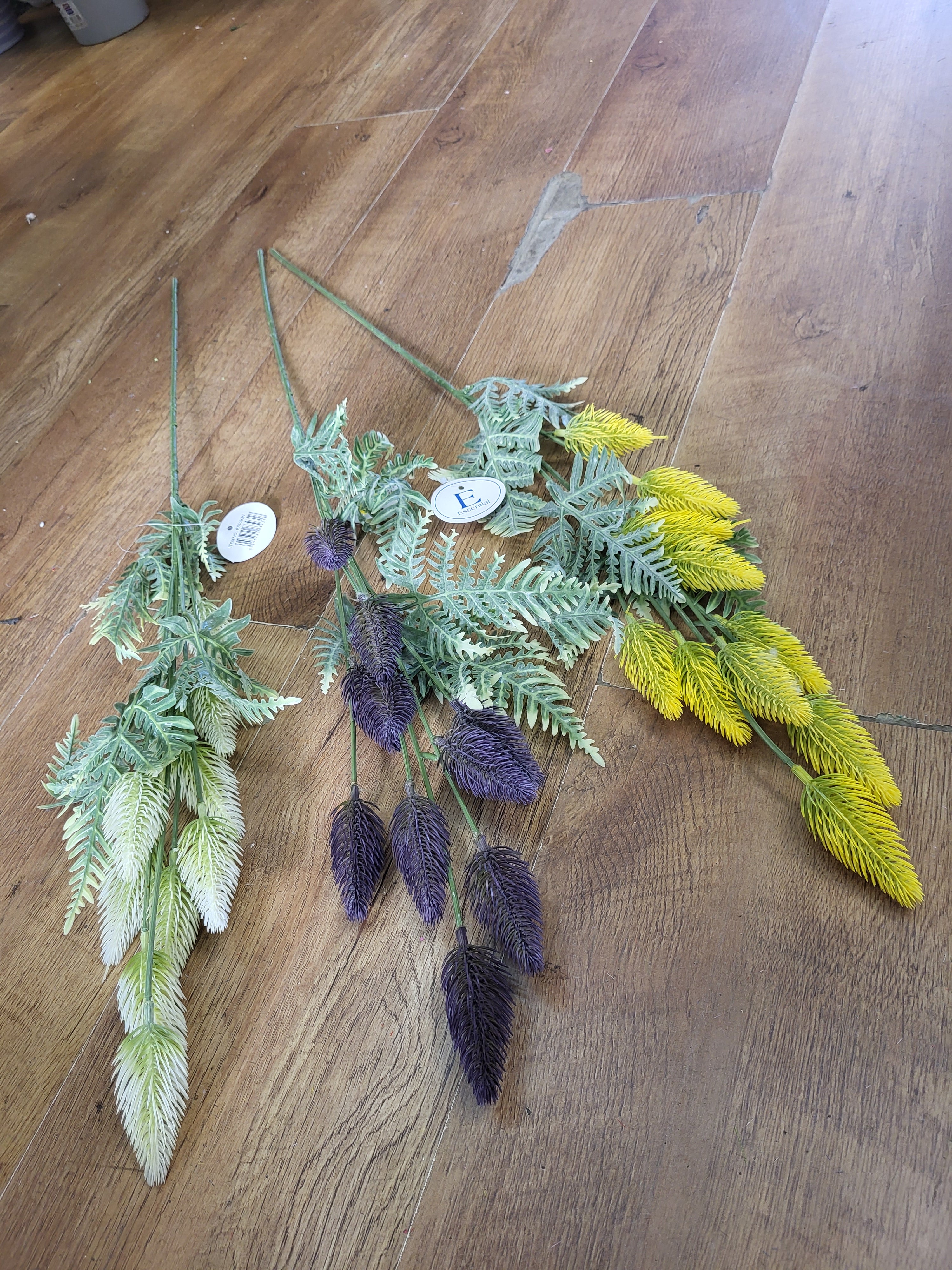 Tall thistle spray - 3 colours available image 0