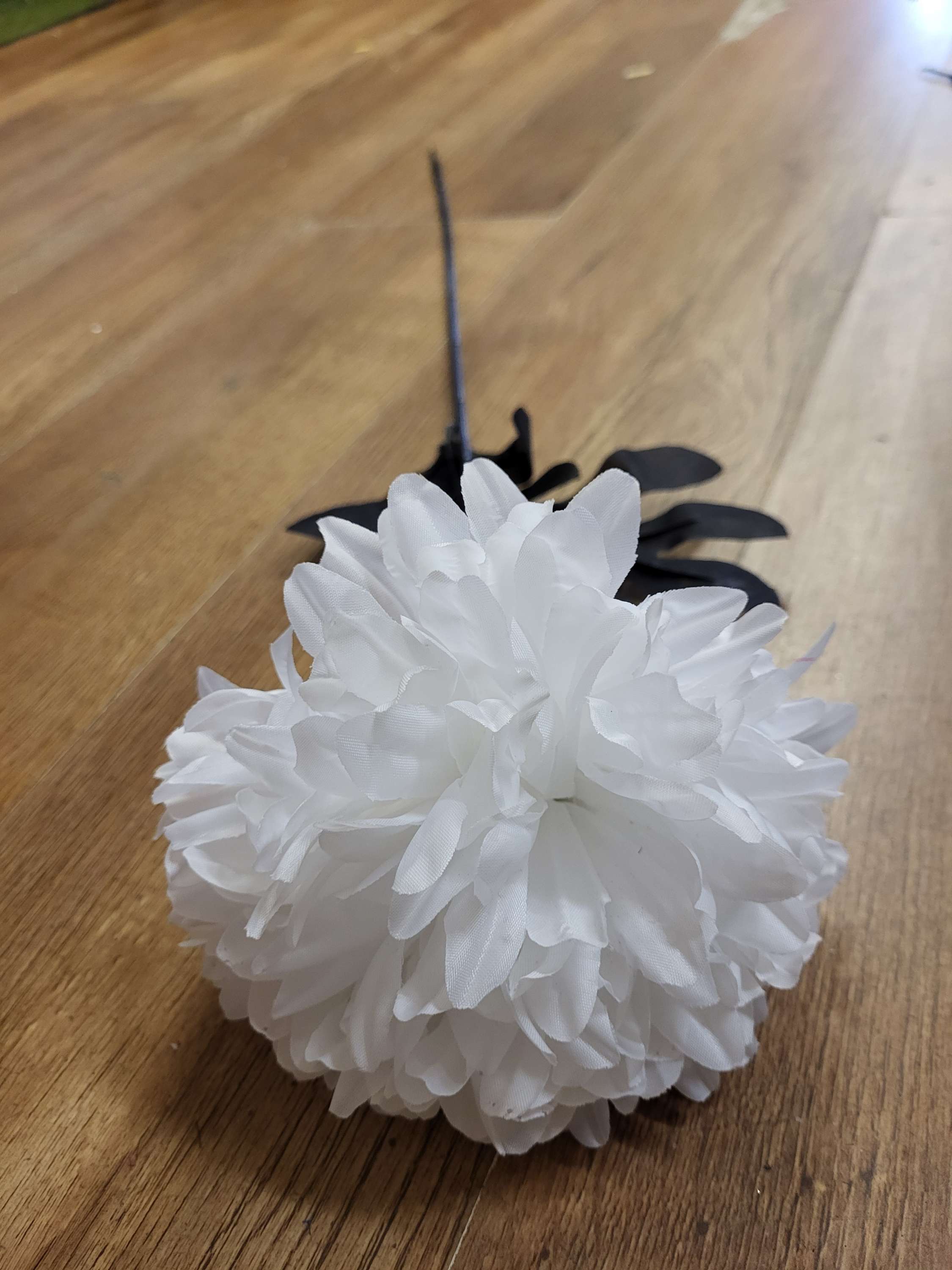 Long stem pom pom - 3 colours available image 3