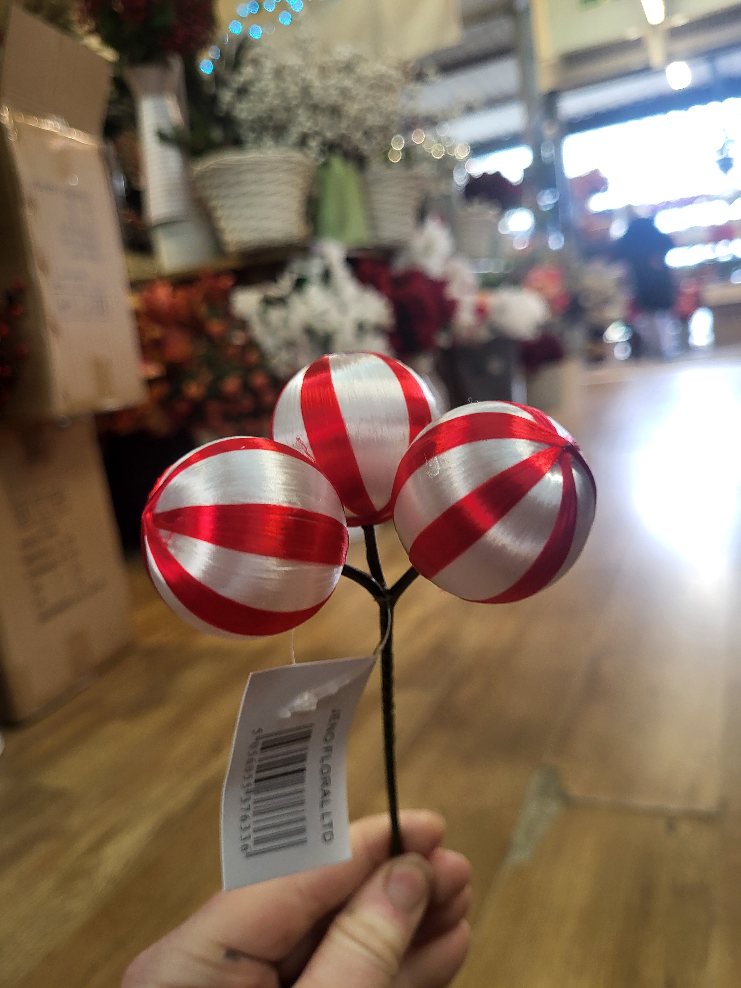 Red and white striped triple bauble pick  image 1