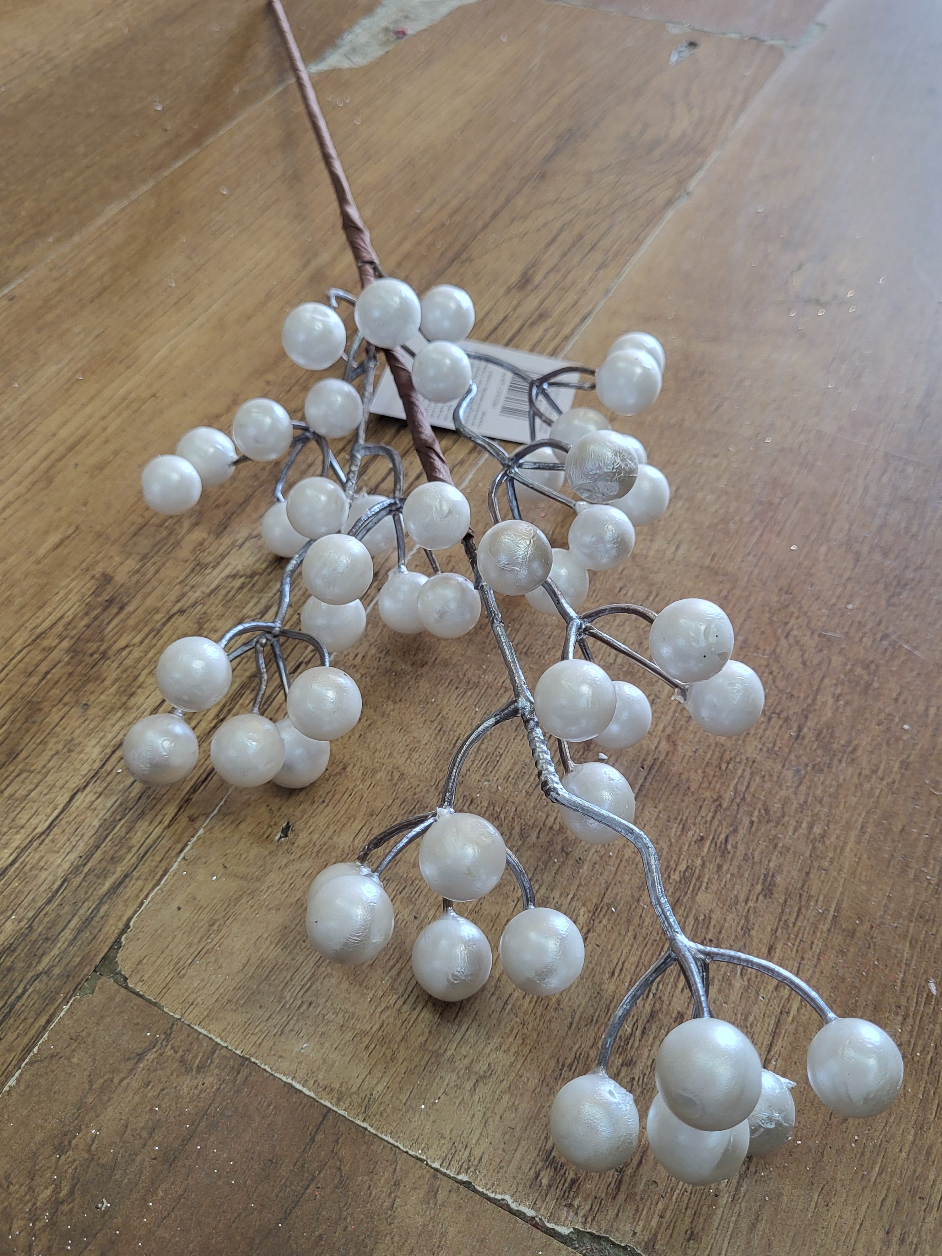 Long stem pearly white berry spray image 0