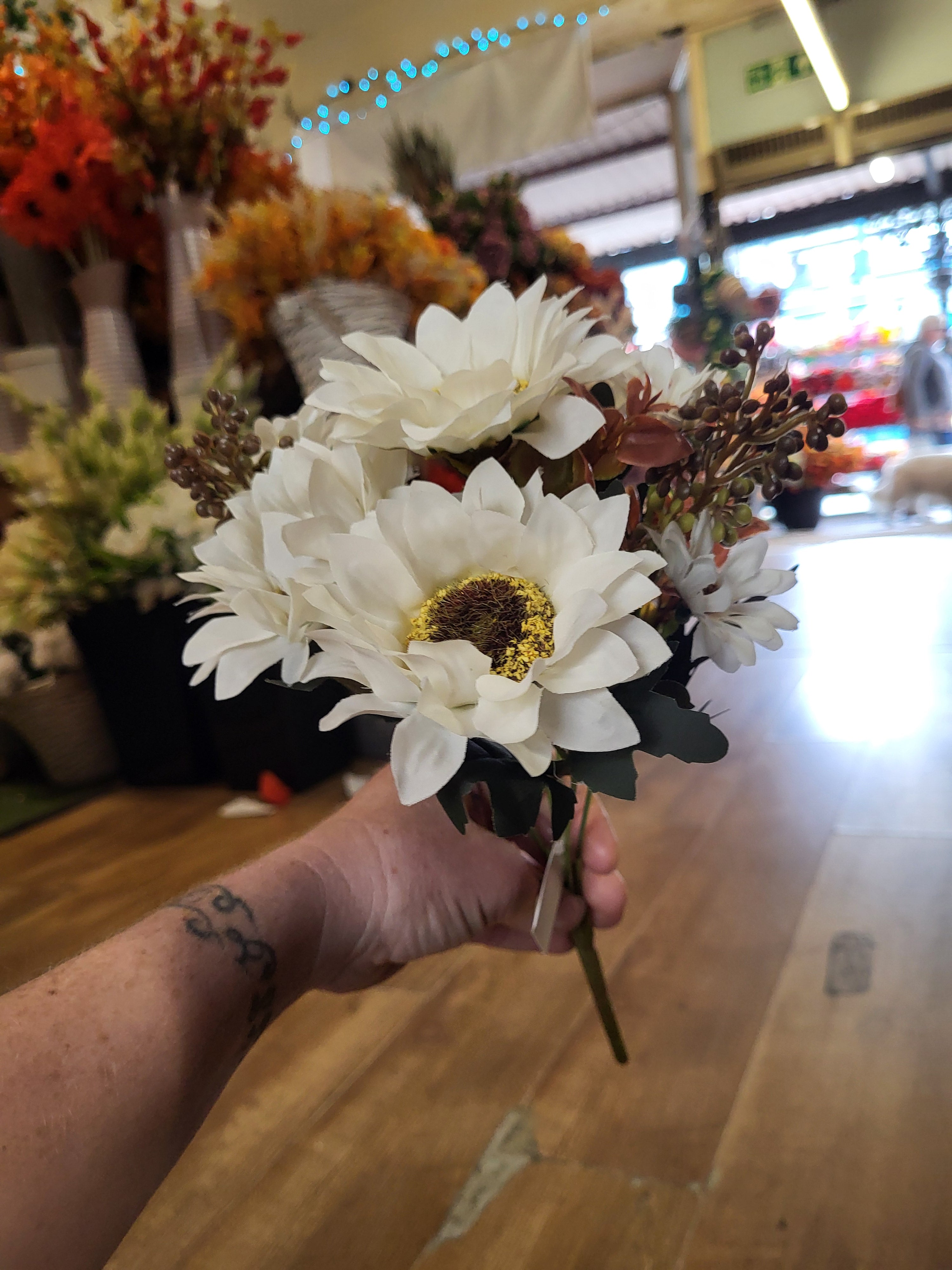 Ivory sunflower and daisy bouquet  image 4