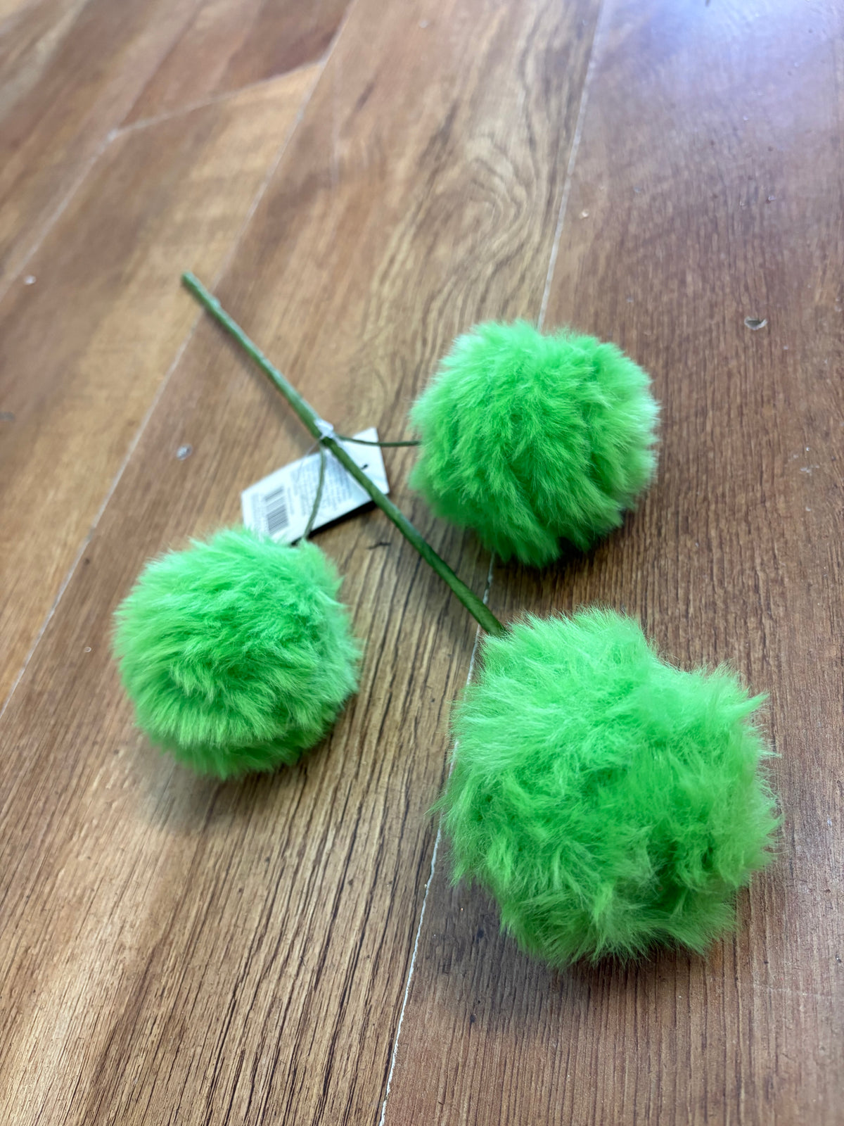 Fluffy green bauble stem