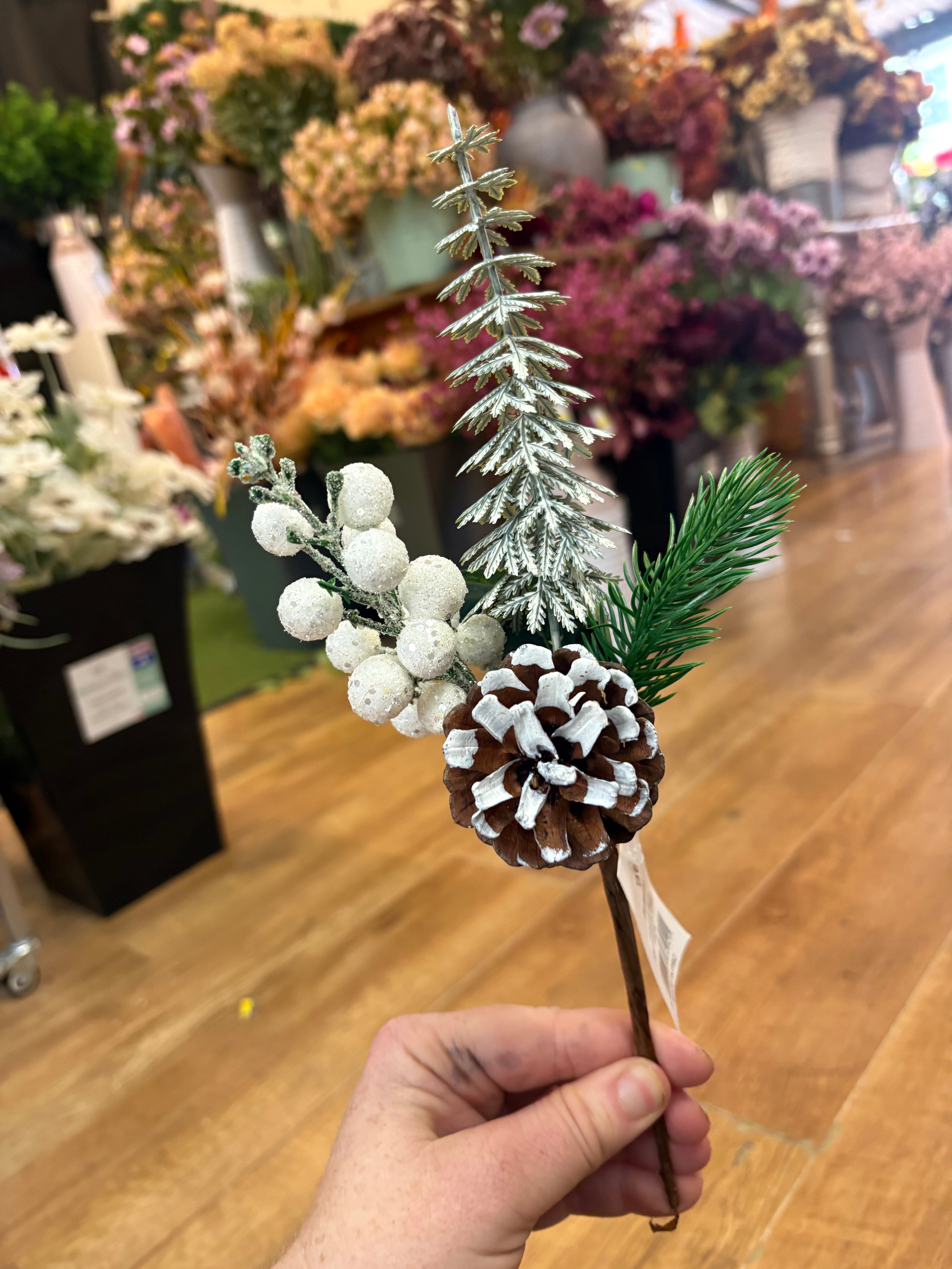 28cm frosted pine and white berry pick