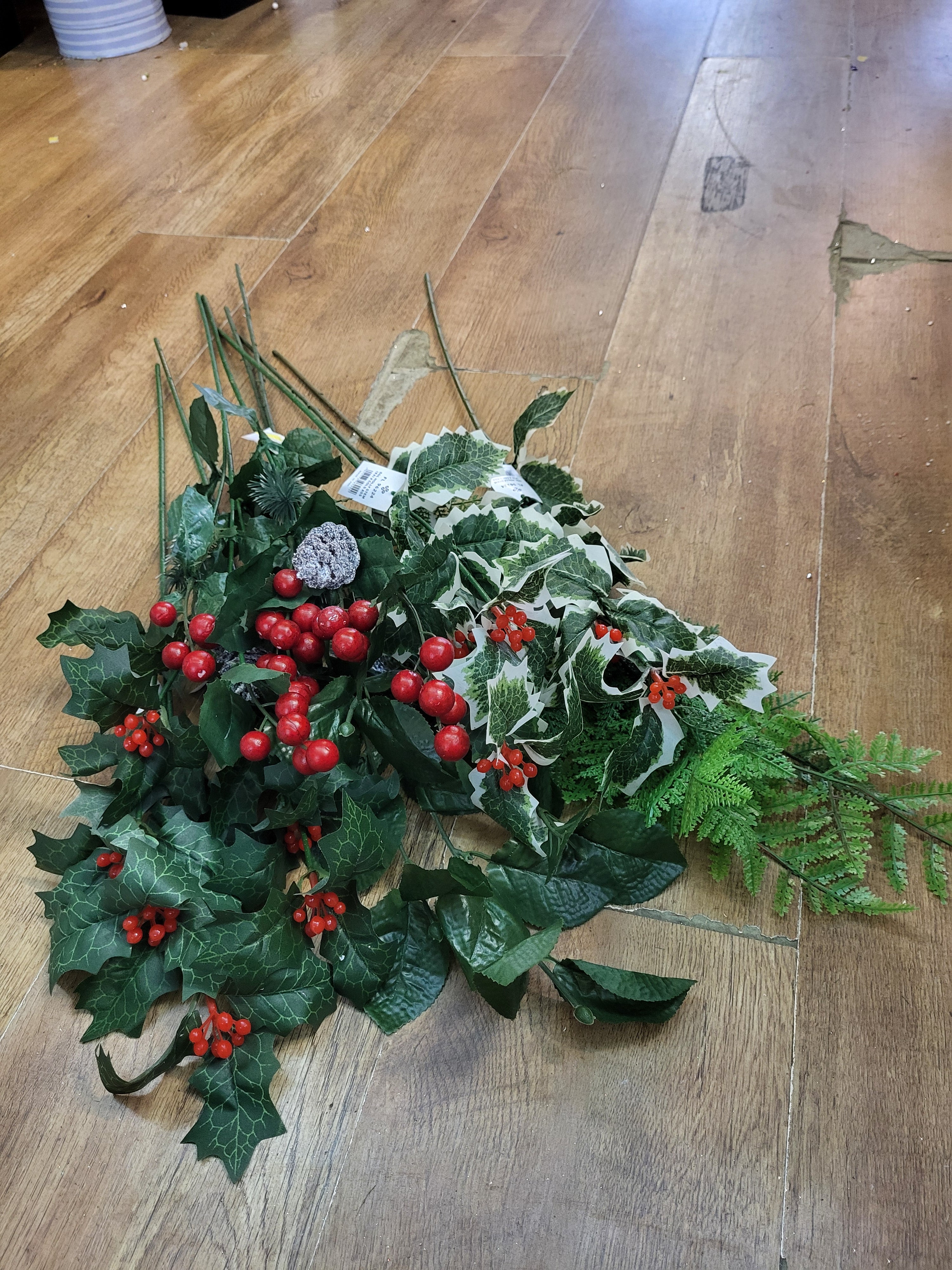 Long stem bundle of 10 - foliage and berries image 0