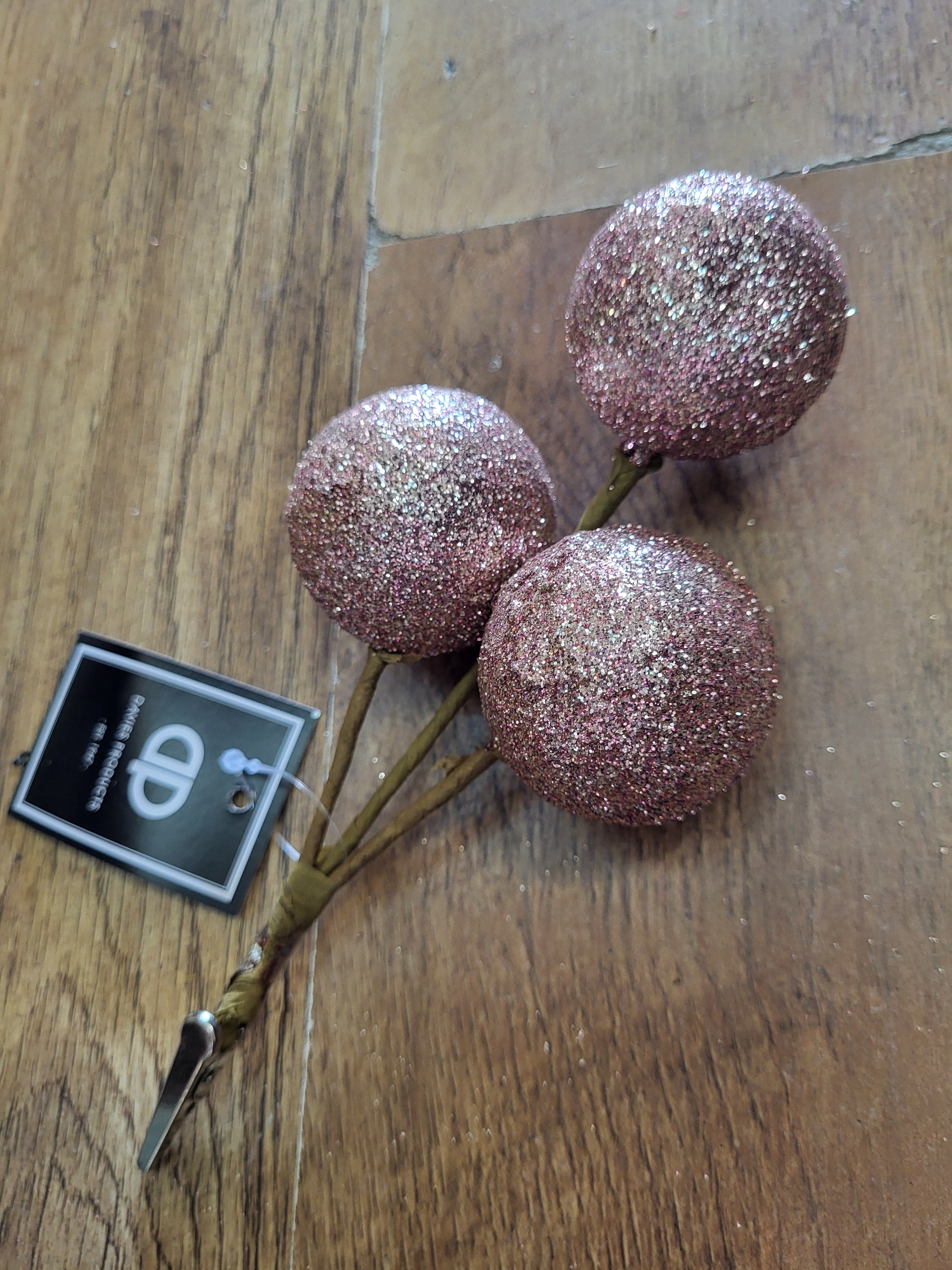 Rose gold triple glittered bauble clip image 0