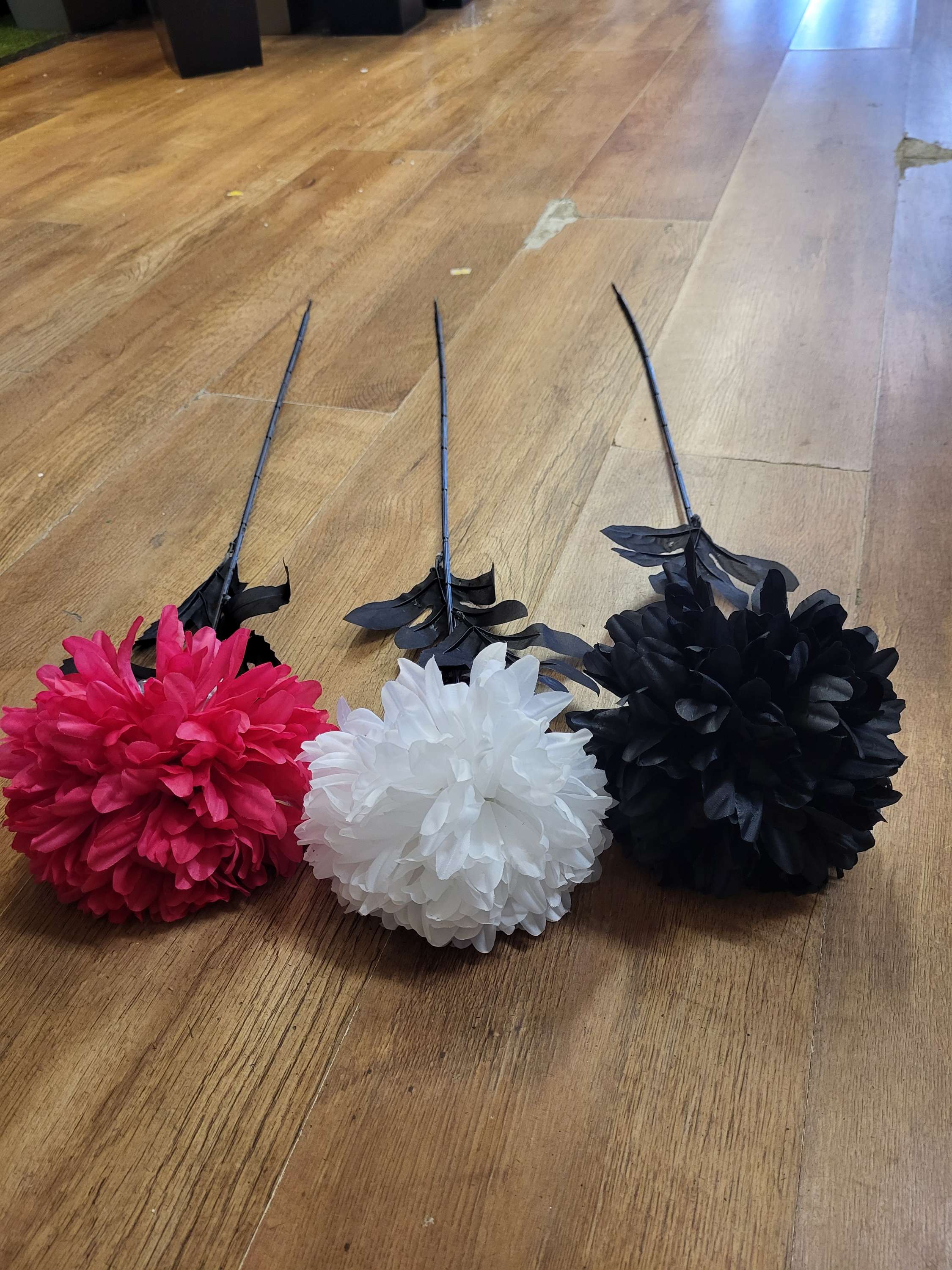 Long stem pom pom - 3 colours available image 4