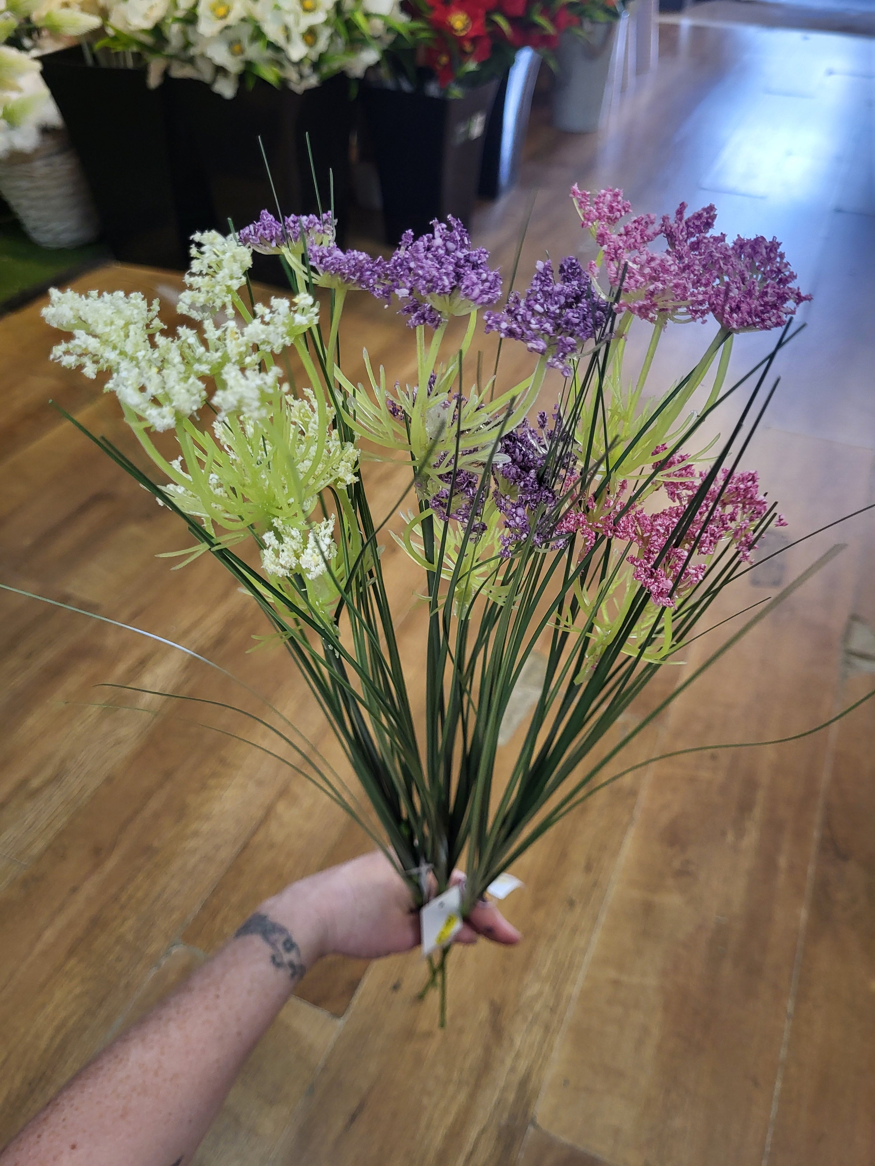 Long stem Allium grass - 3 colours available image 1