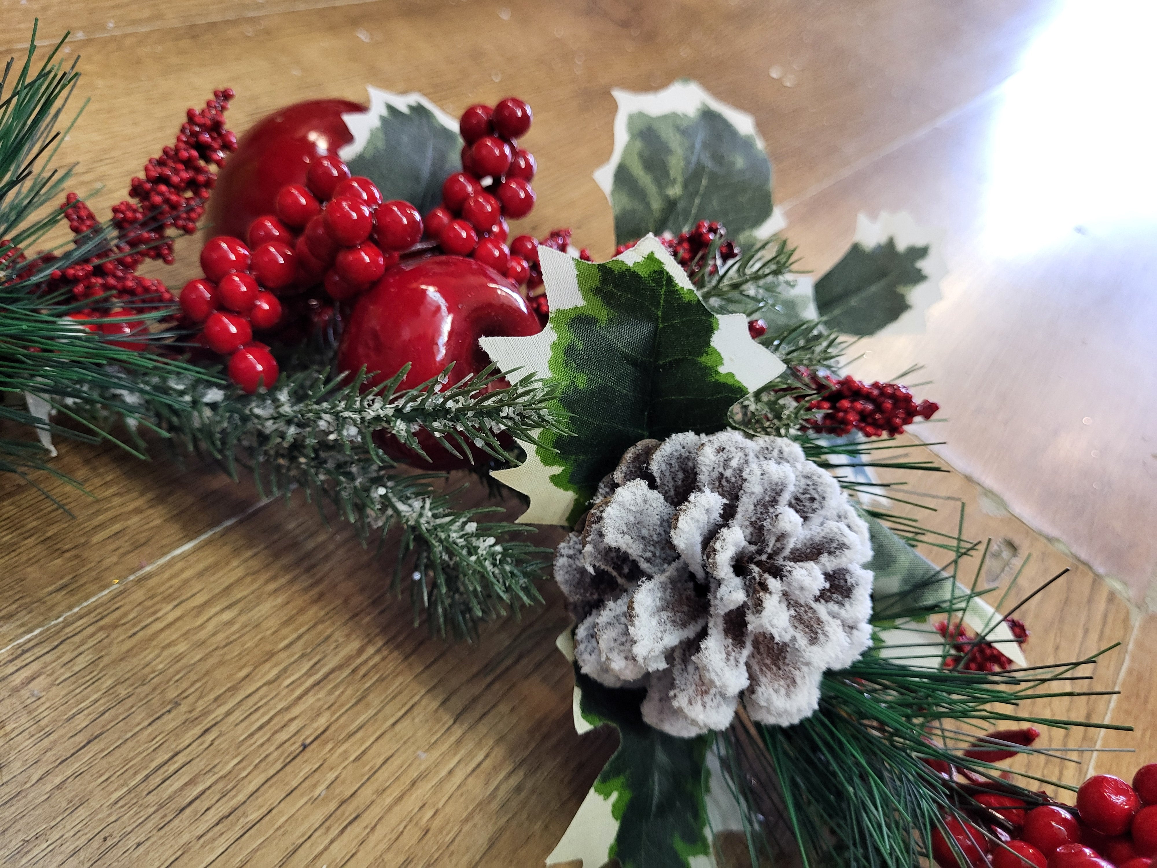 Deluxe 45cm frosted cone and fruits wreath image 1