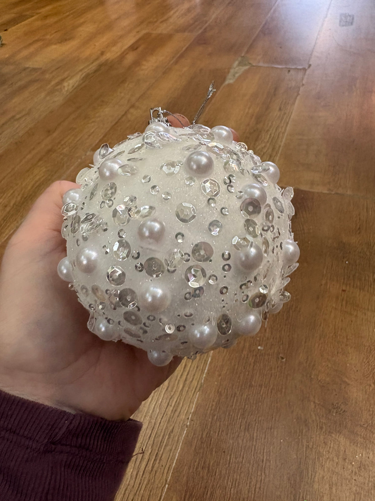 White pearls and sequins glittered bauble - 10cm