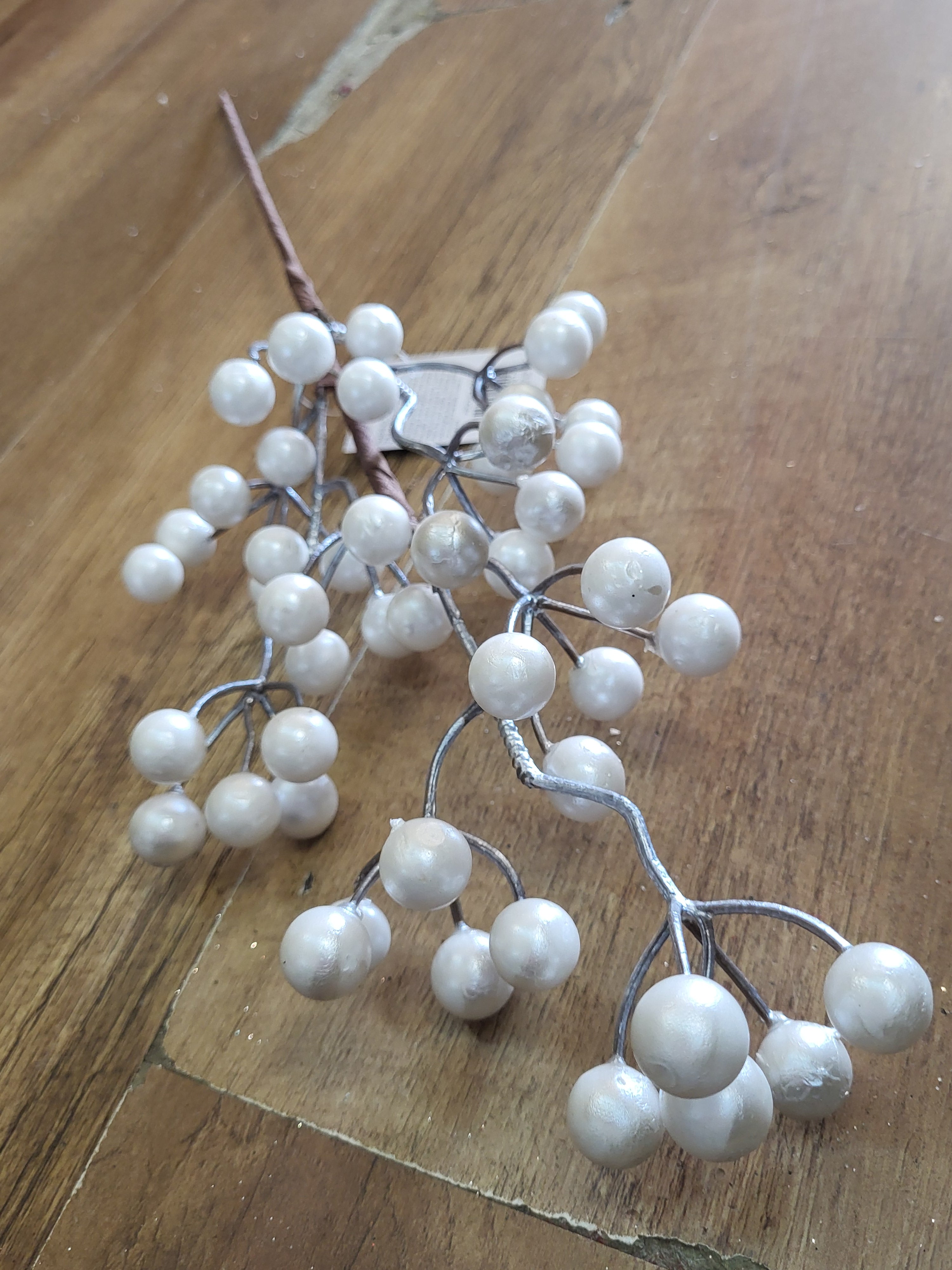 Long stem pearly white berry spray image 2